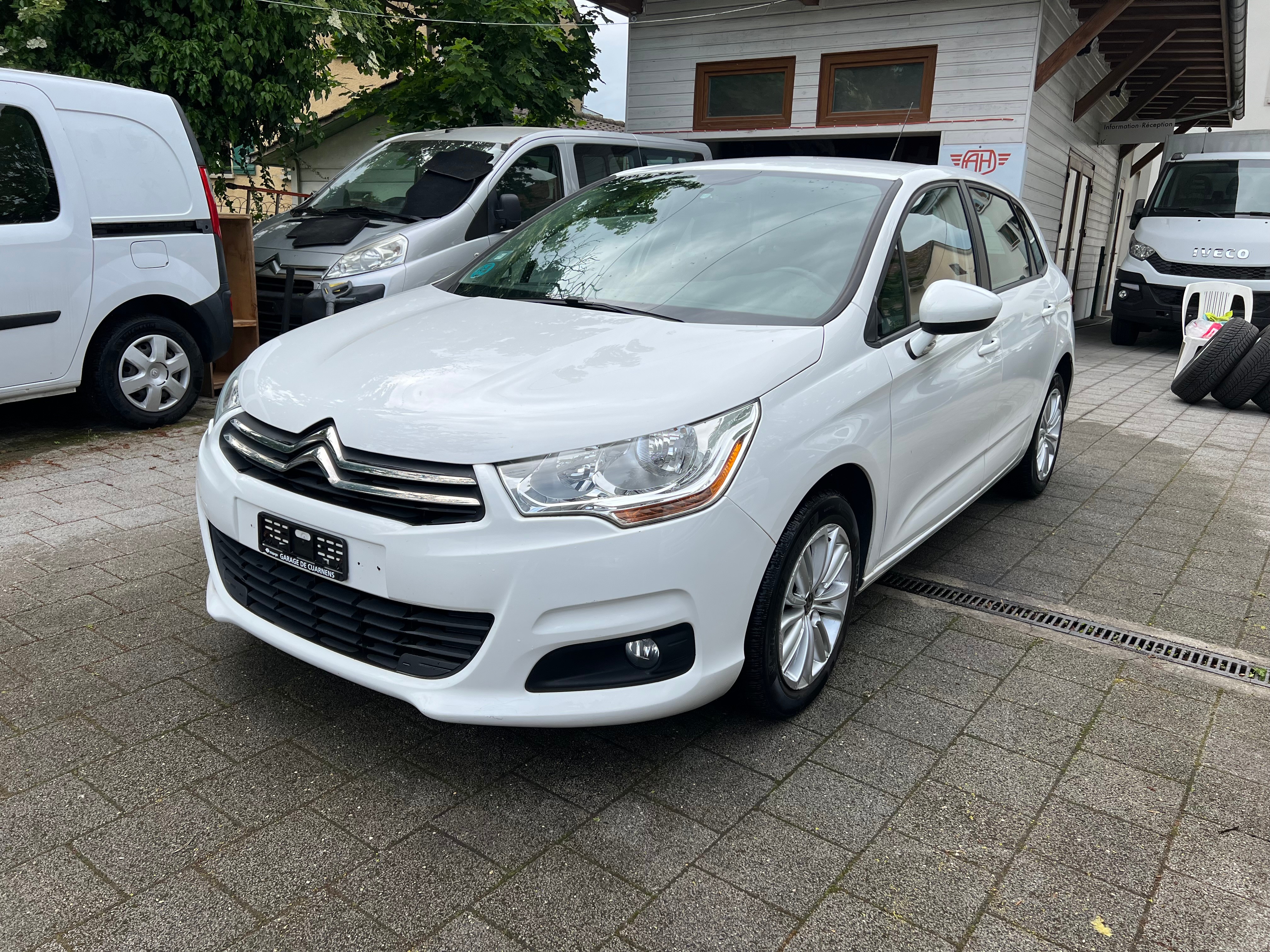 CITROEN C4 1.2 Pure Tech Live