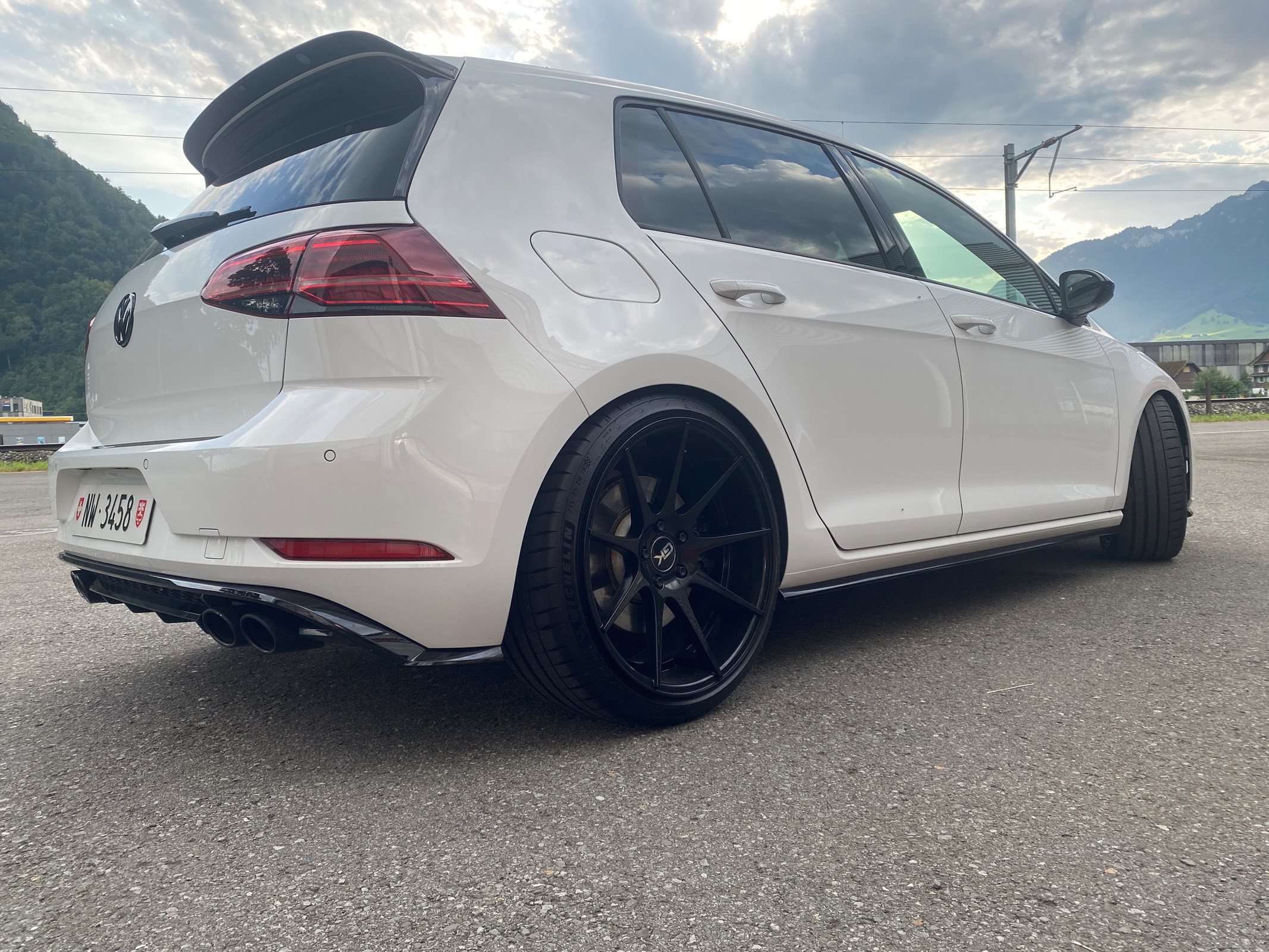 VW Golf 2.0 TSI R 4Motion DSG