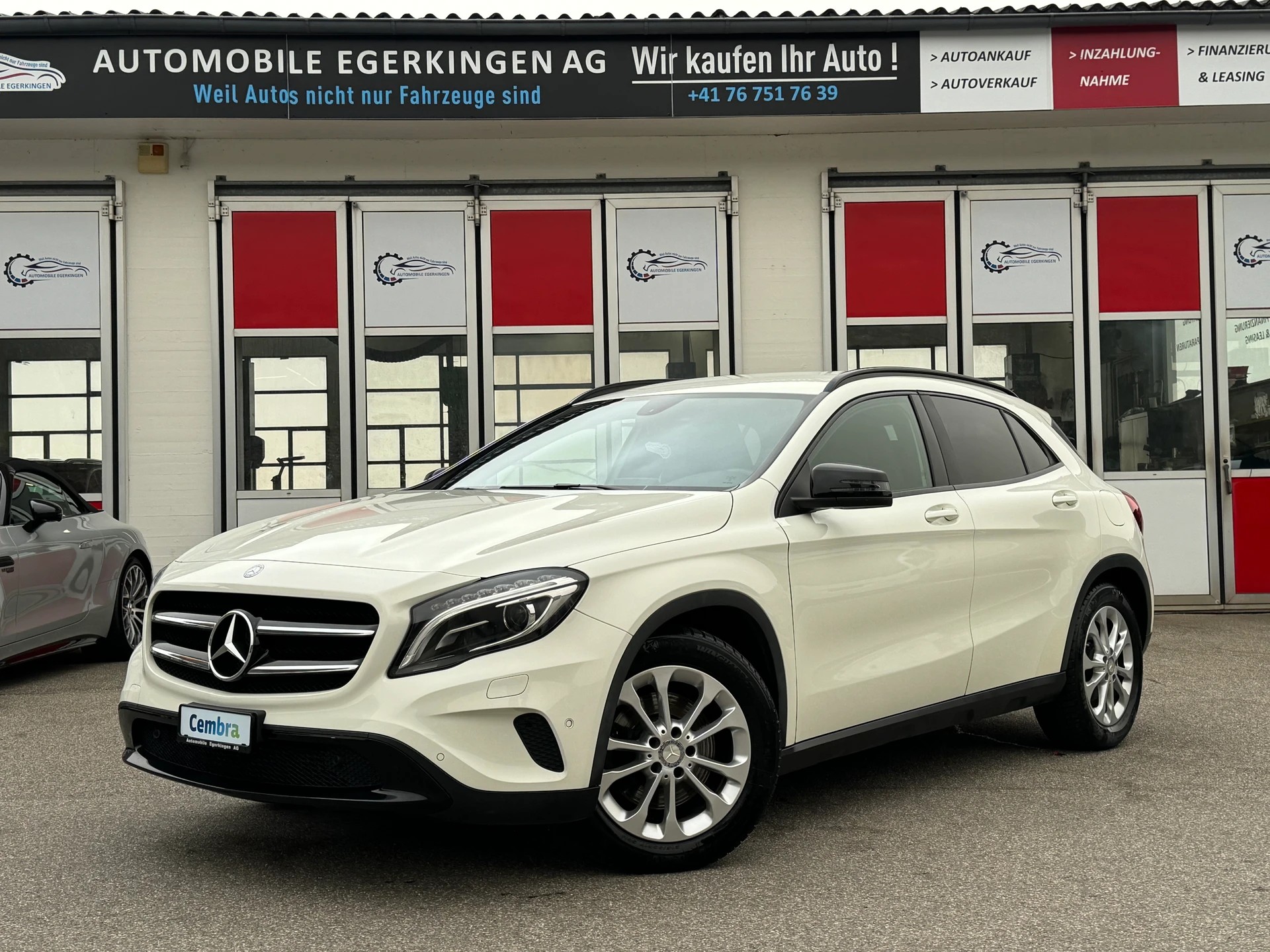 MERCEDES-BENZ GLA 250 Urban 4Matic 7G-DCT