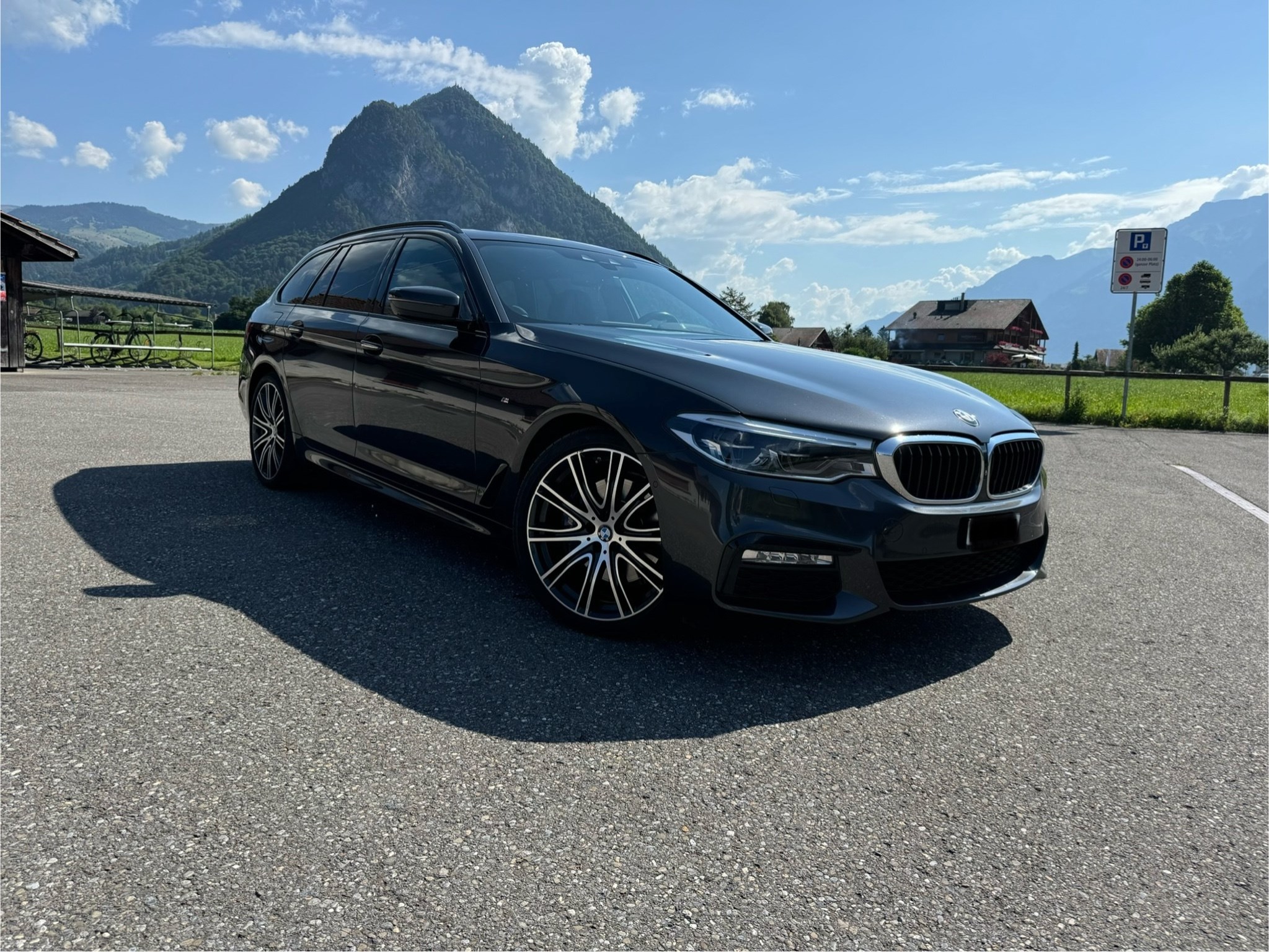 BMW 530d xDrive Touring Sport Line Steptronic