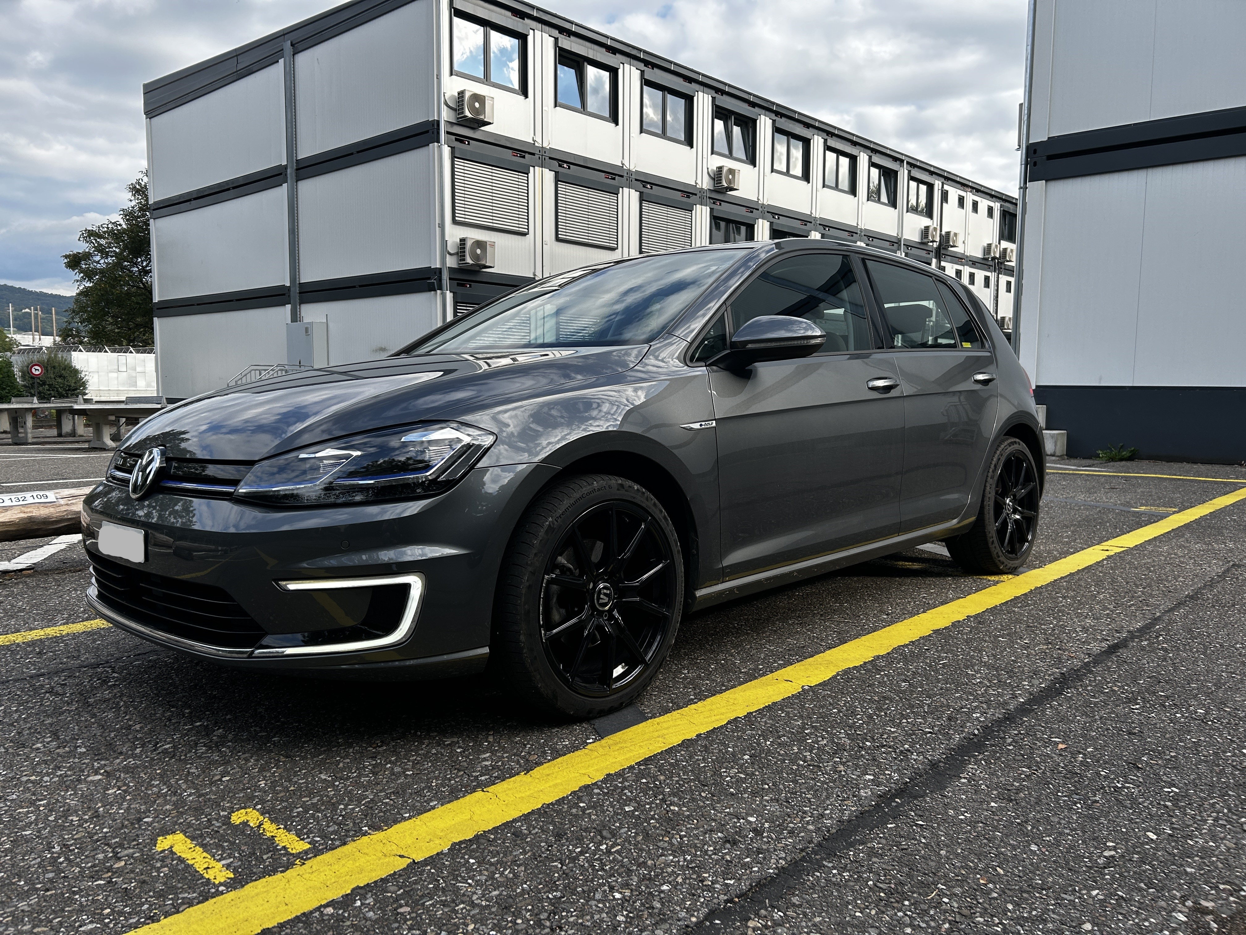 VW e-Golf