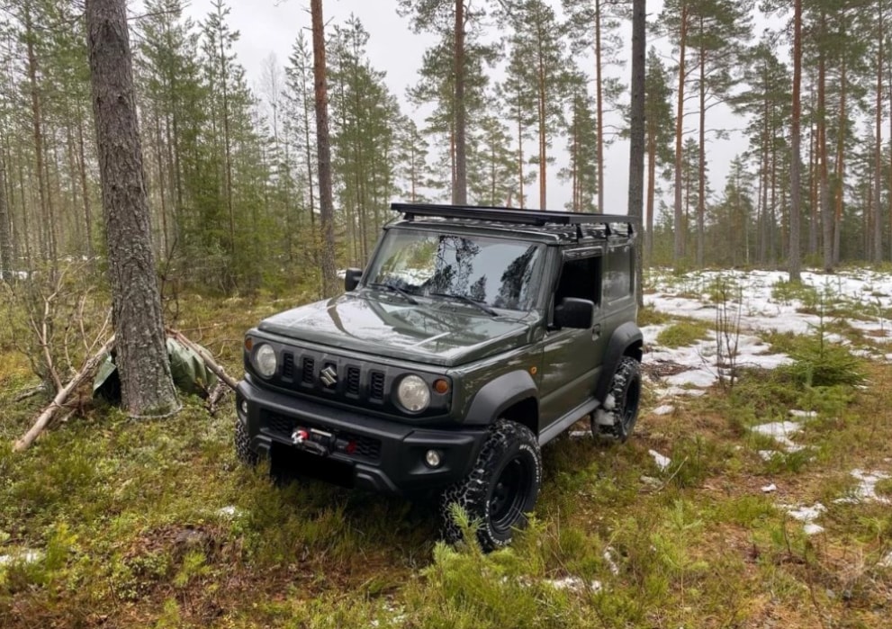 SUZUKI Jimny 1.5 4x4 Offroad mit Seilwinde