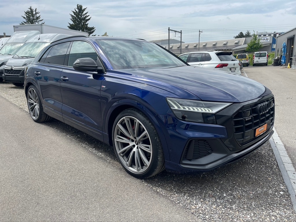 AUDI Q8 50 TDI qu*Comp.PLUS/S-Sportsitze/23