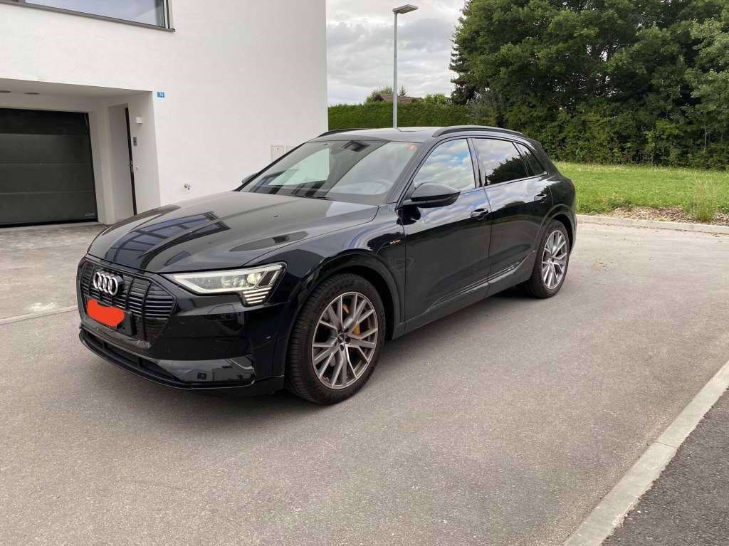 AUDI e-tron 55 Advanced quattro