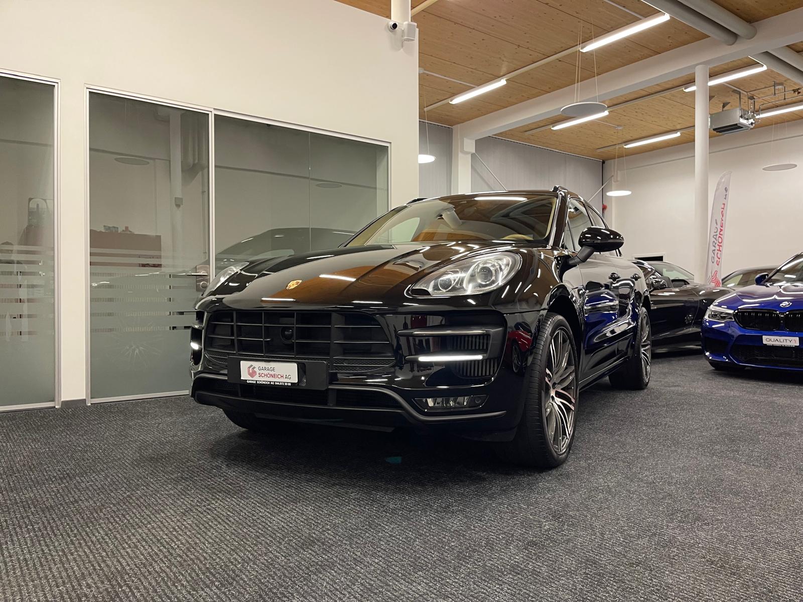 PORSCHE Macan Turbo PDK