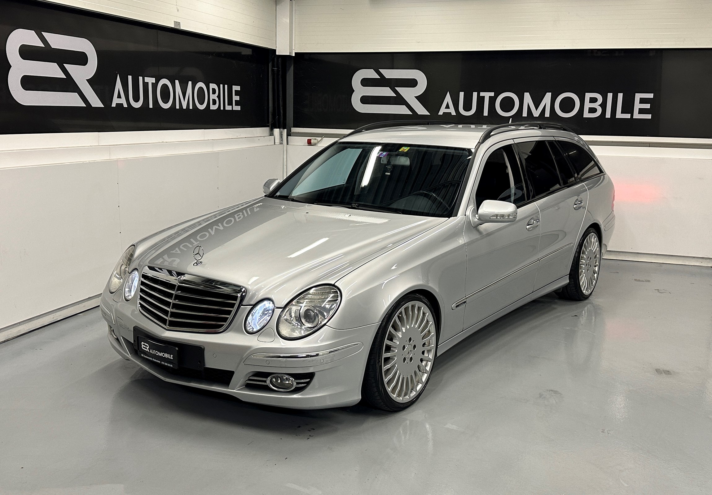 MERCEDES-BENZ E 200 Kompressor Avantgarde