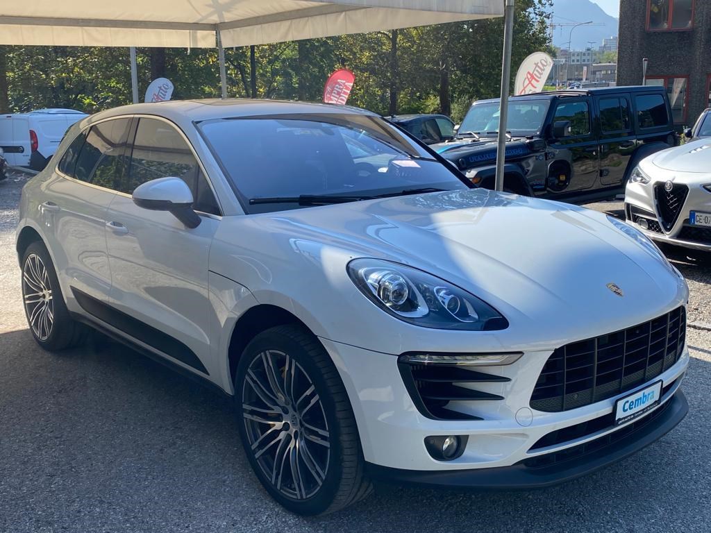 PORSCHE Macan S PDK