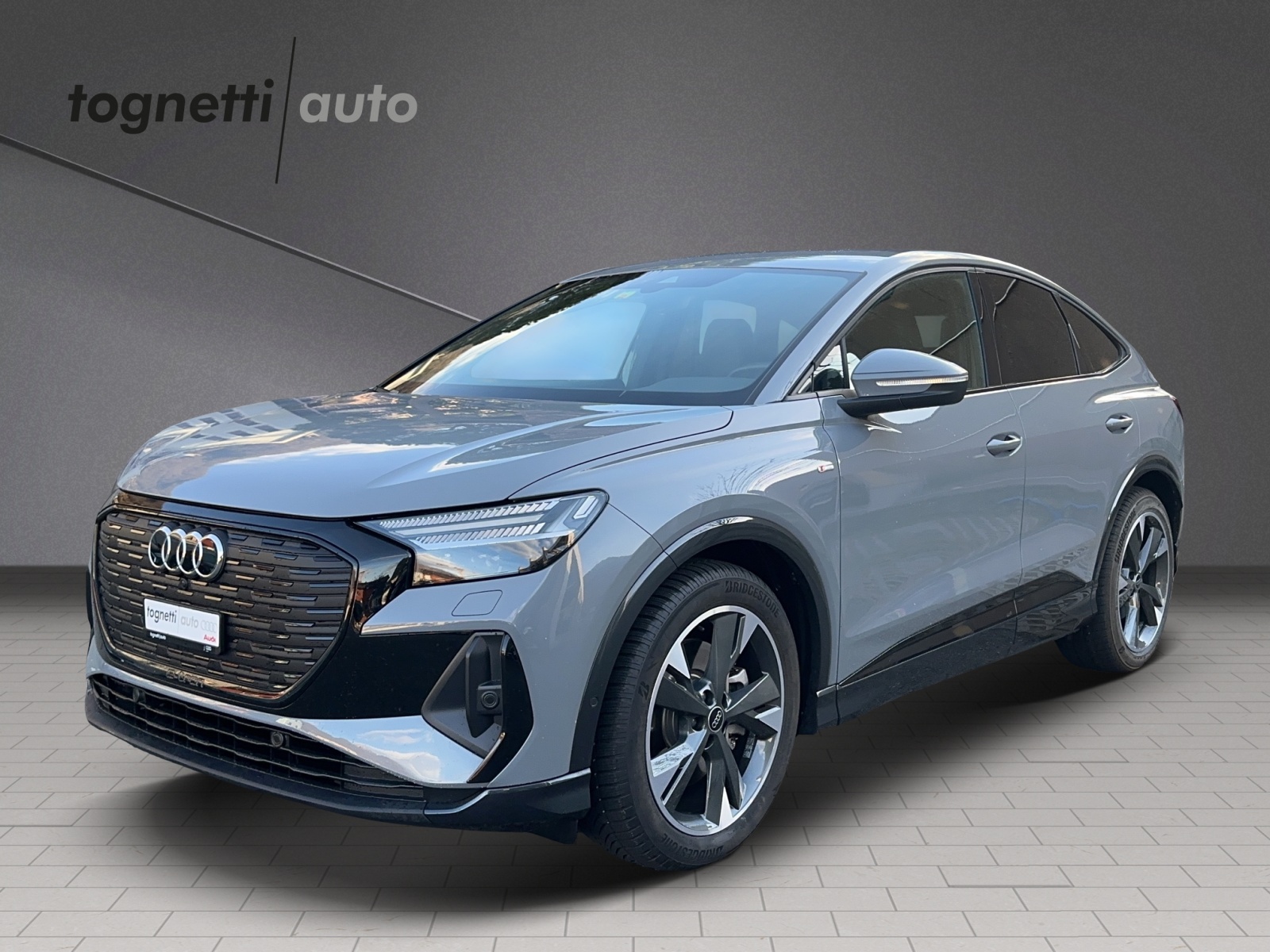 AUDI Q4 e-tron 50 quattro