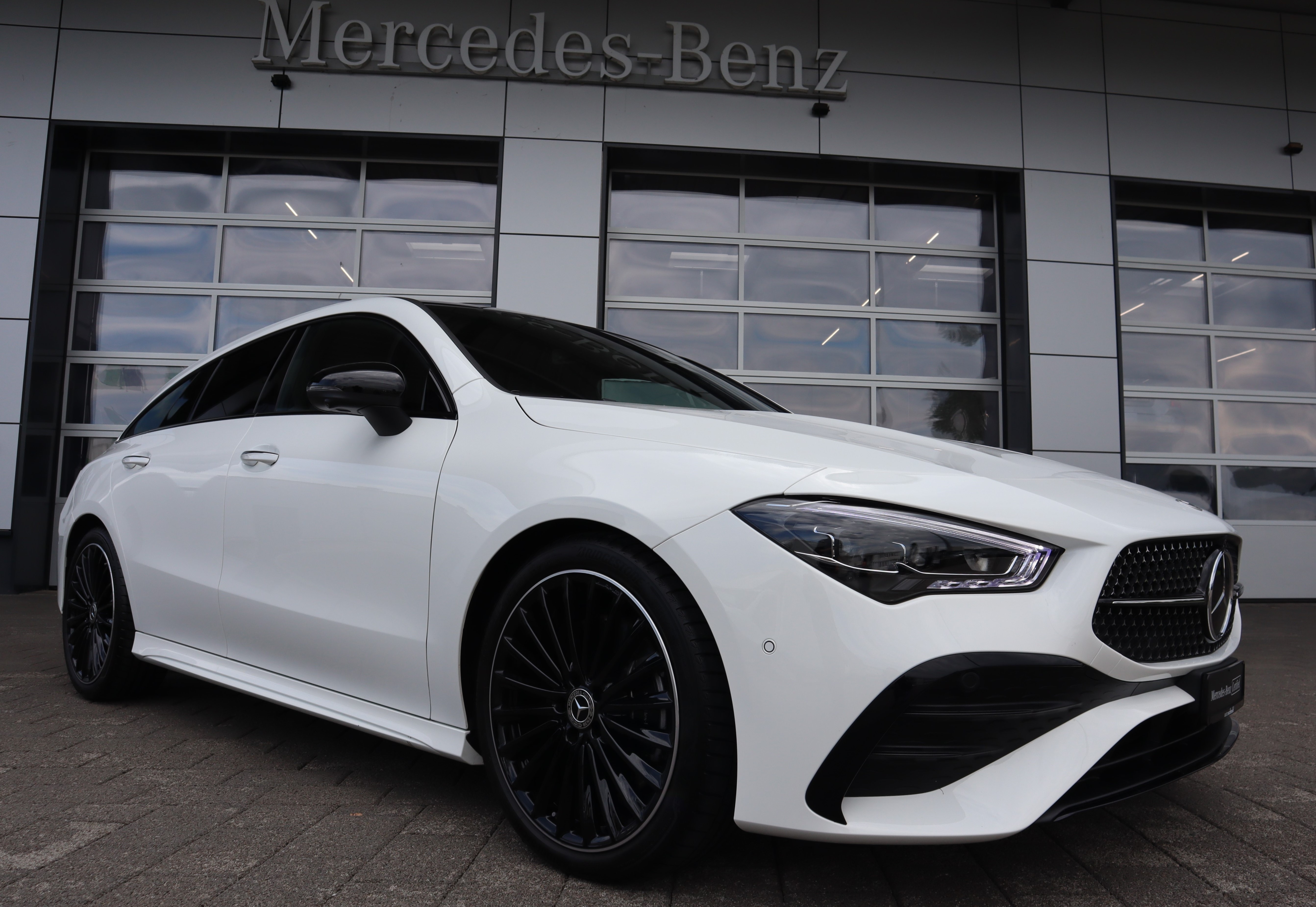 MERCEDES-BENZ CLA Shooting Brake 250 4Matic 8G-DCT