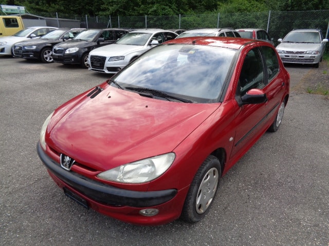 PEUGEOT 206 1.4 XT