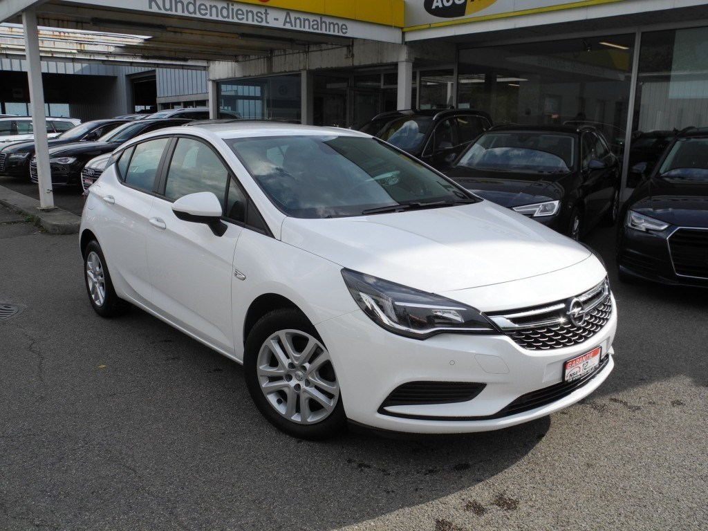 OPEL Astra 1.6 CDTi ecoF Enjoy Automatic ** Gr.Navi * PDC ** Abstandsregelsystem ** Ab MFK & Service **