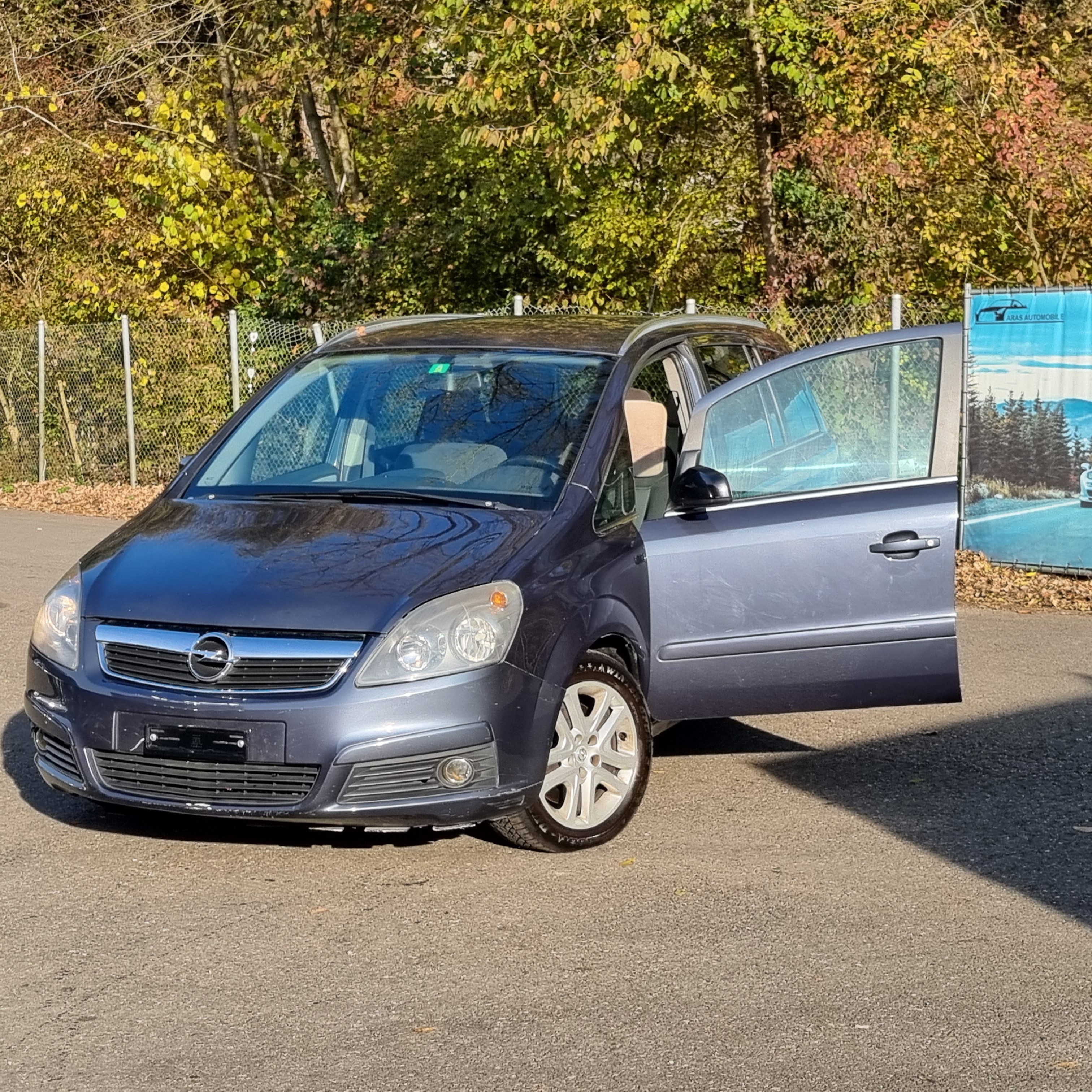 OPEL Zafira 1.9 CDTI (Essentia) Automatic