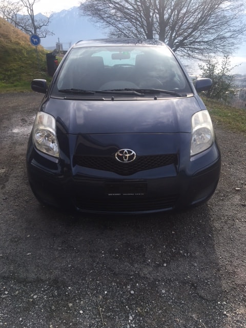 TOYOTA Yaris 1.33 Linea Luna