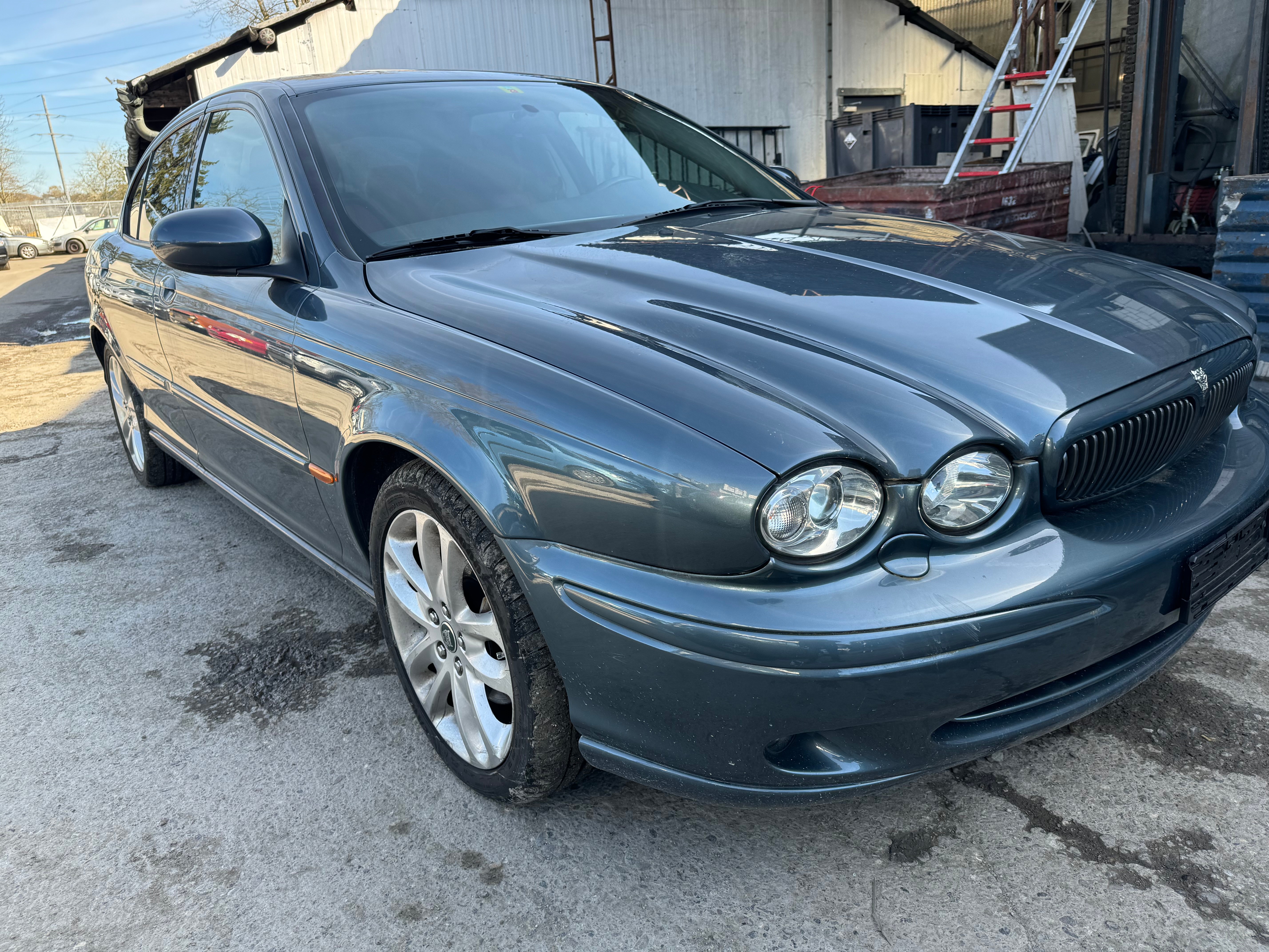 JAGUAR X-TYPE