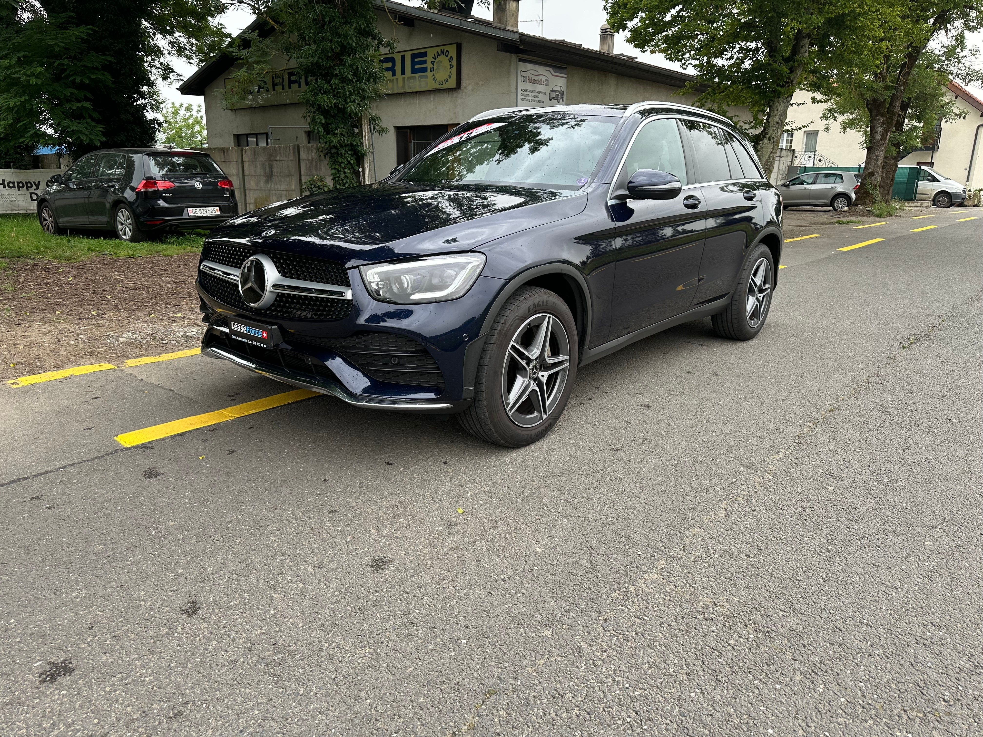 MERCEDES-BENZ GLC 200 AMG Line 4Matic 9G-Tronic