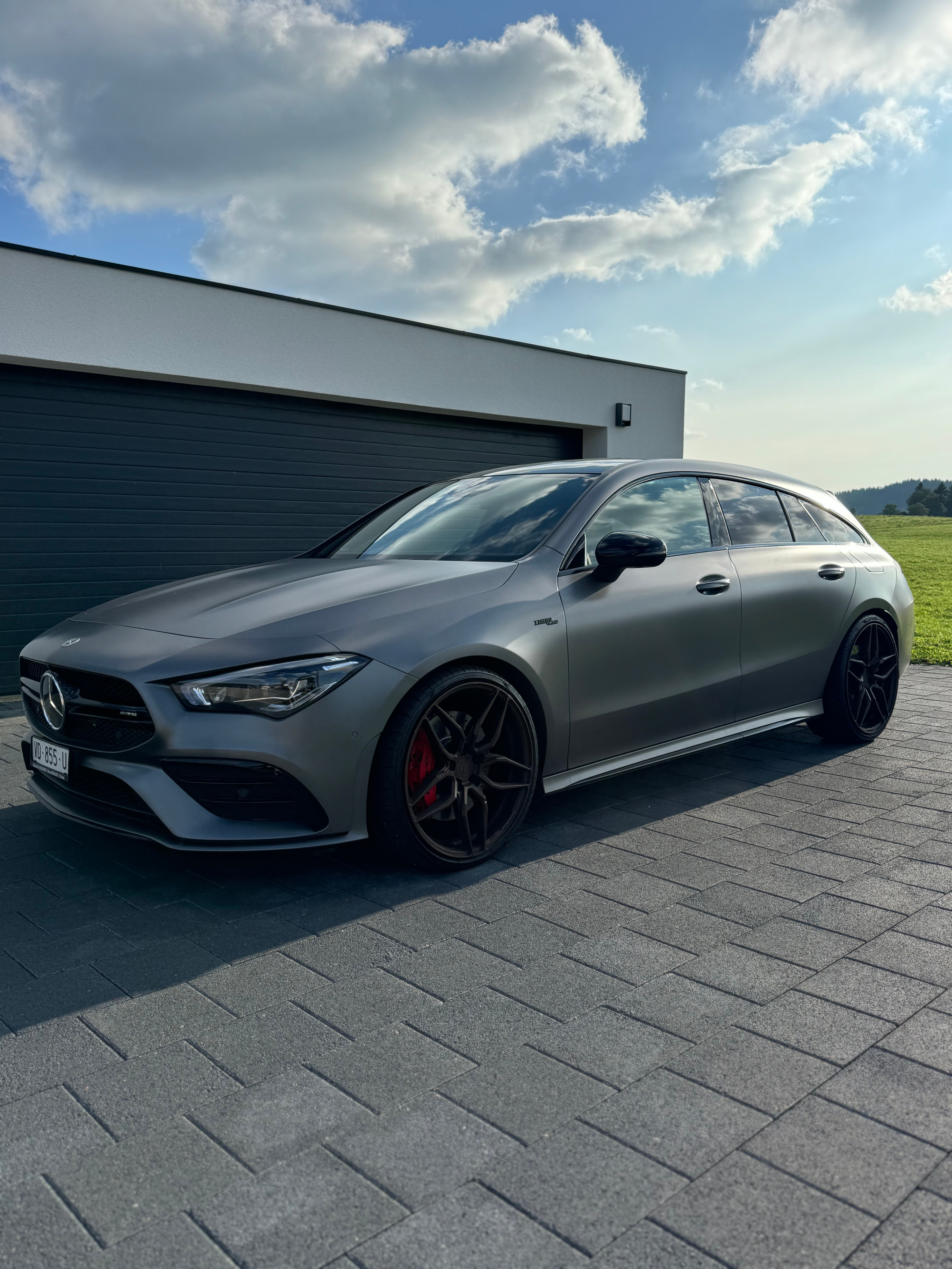 MERCEDES-BENZ CLA Shooting Brake 35 AMG 4Matic 7G-DCT