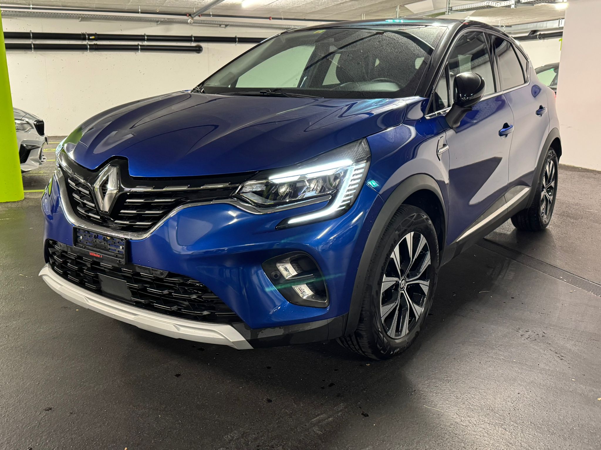 RENAULT Captur 1.3 TCe Techno EDC