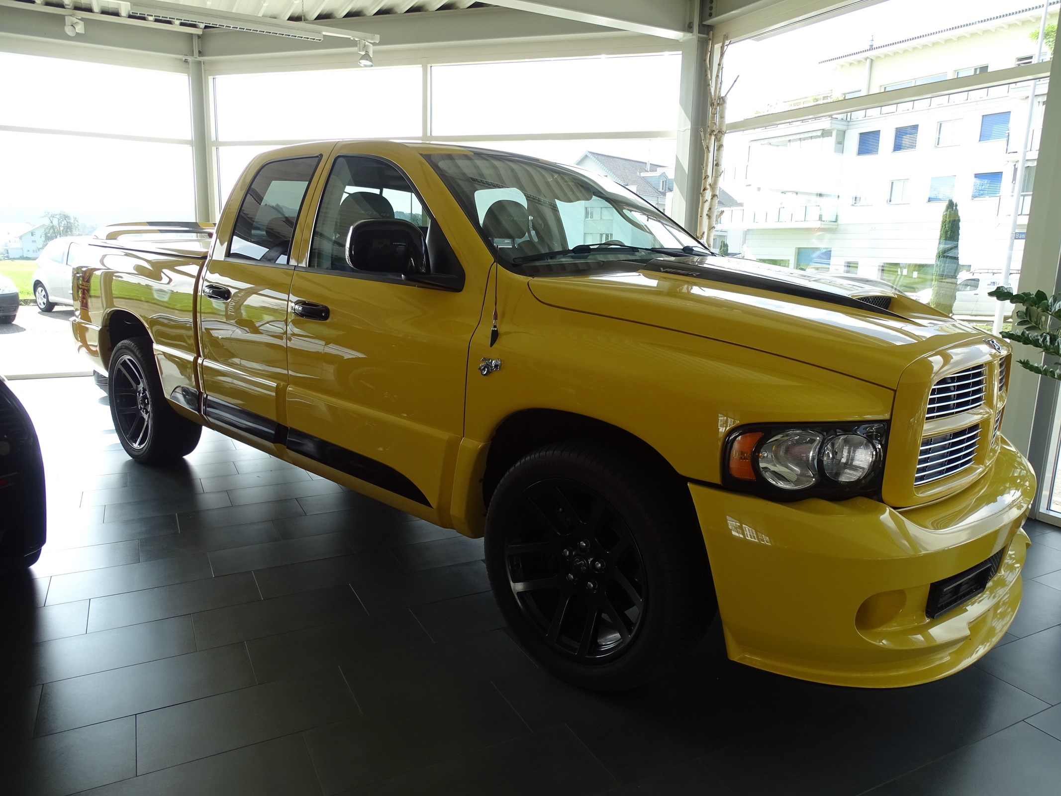 DODGE Ram