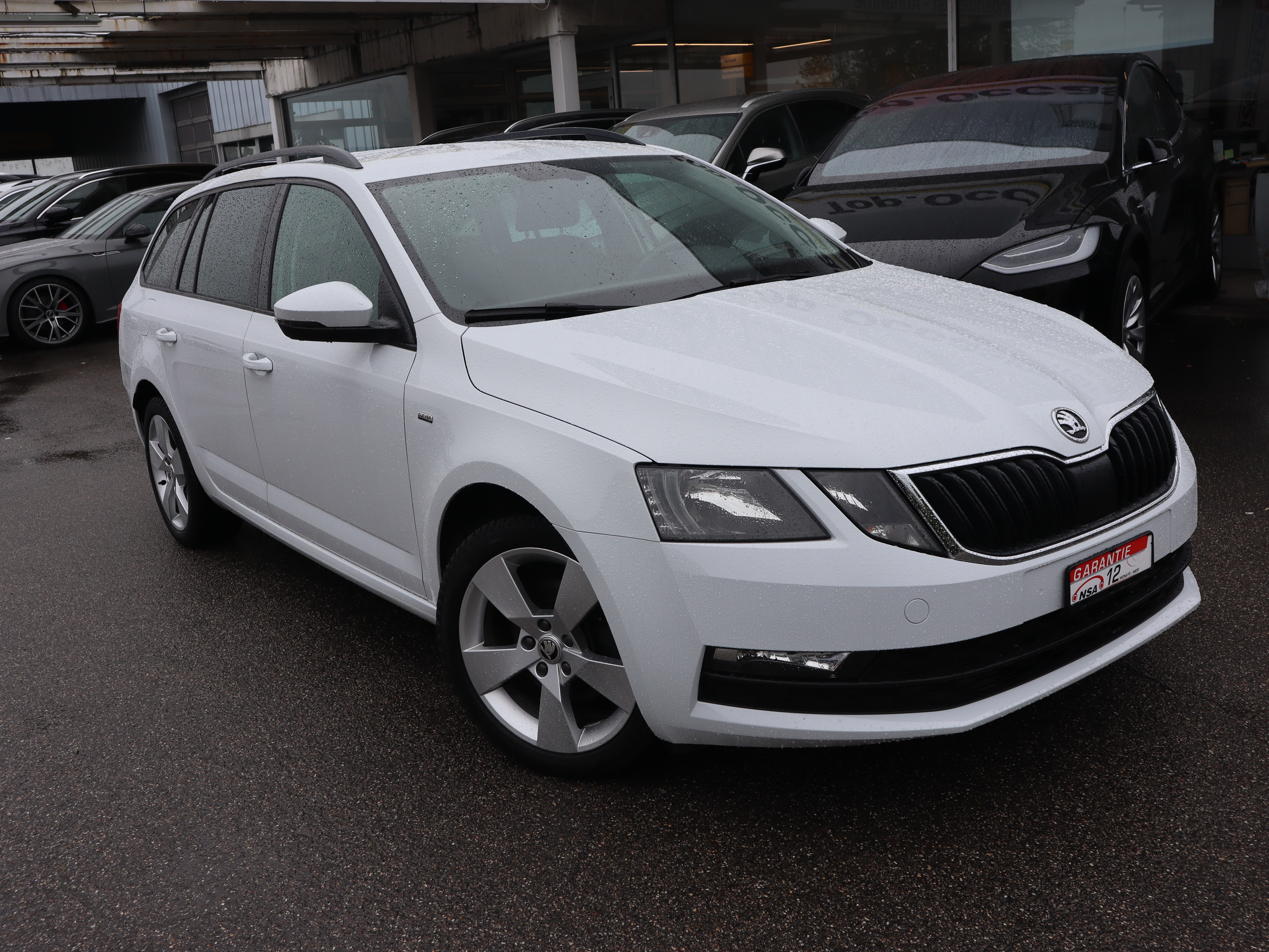 SKODA Octavia Combi 1.6 TDI Clever 4x4 ** Gr-Navi mit RF-Kamera ** Frisch ab MFK & Service **