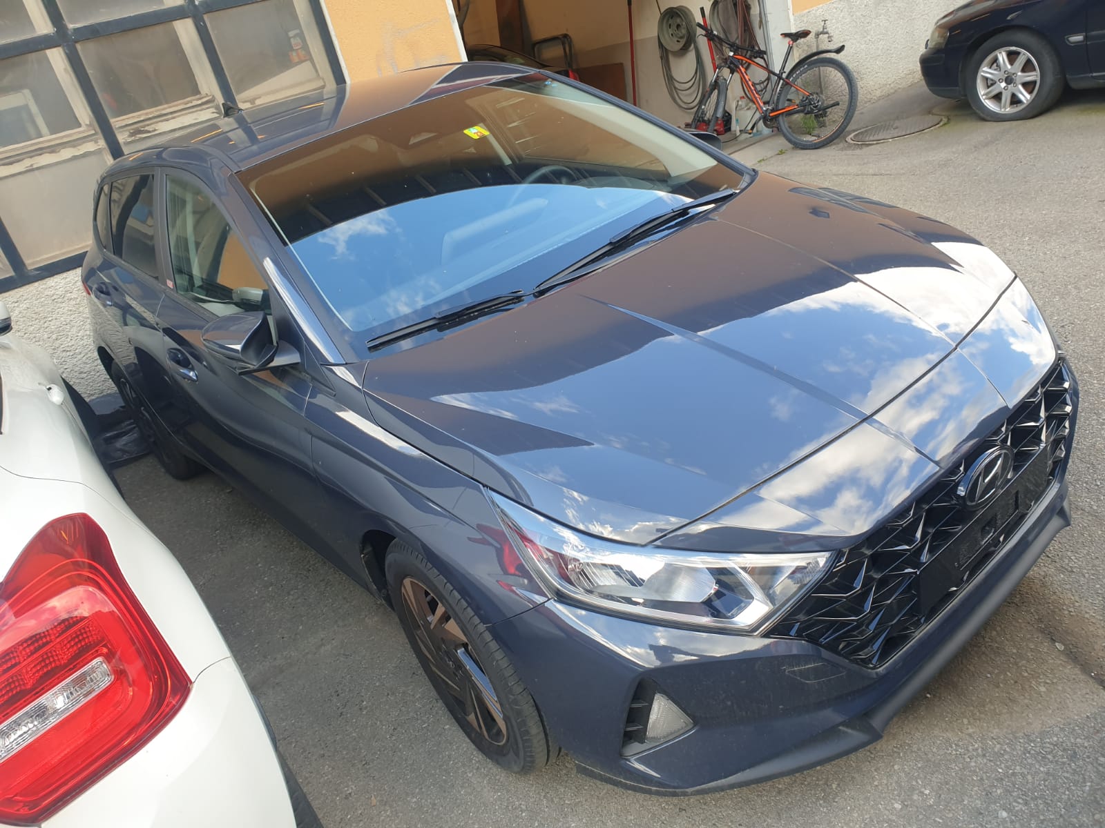 HYUNDAI i20 1.0 T-GDi Amplia DCT