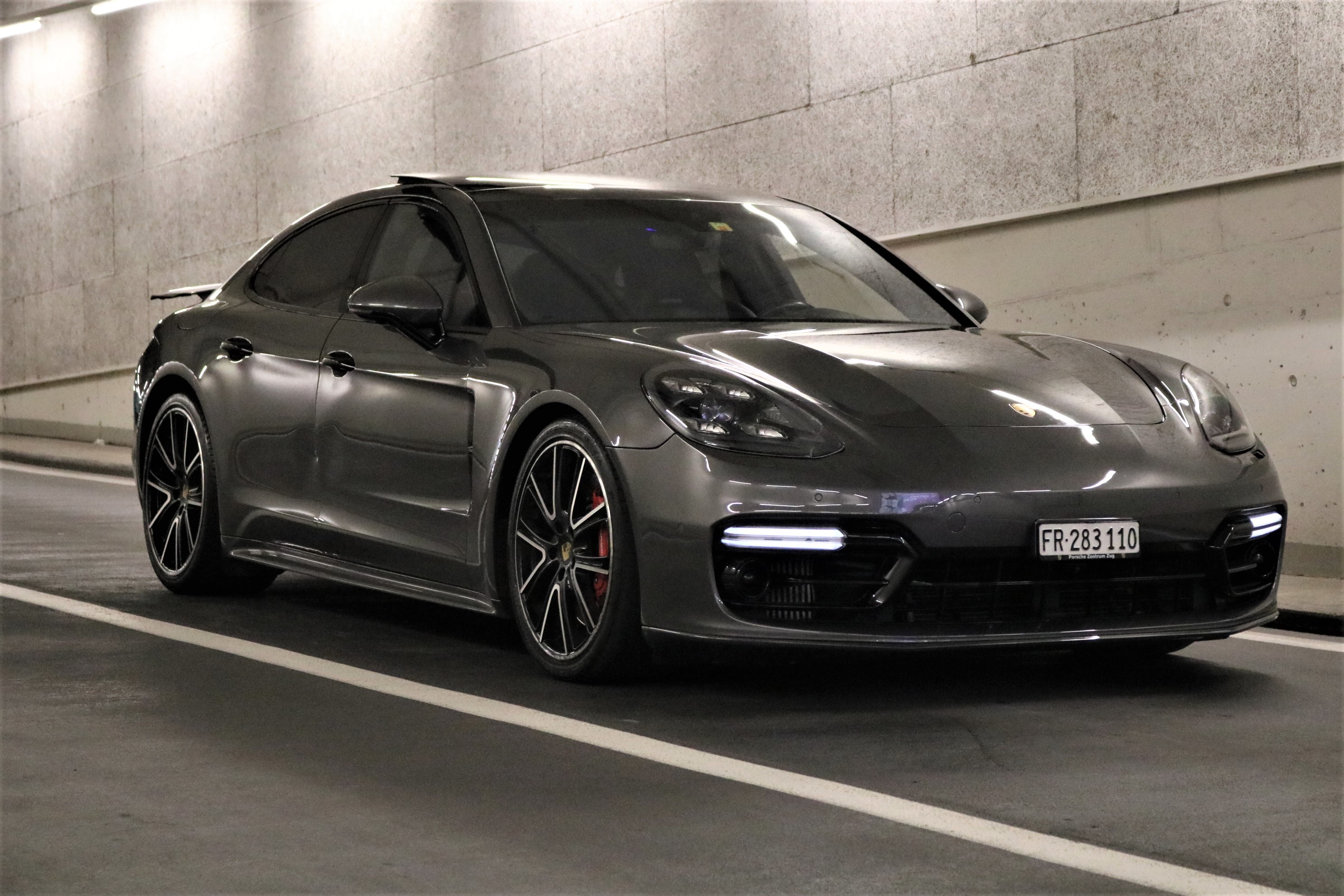 PORSCHE Panamera Turbo PDK