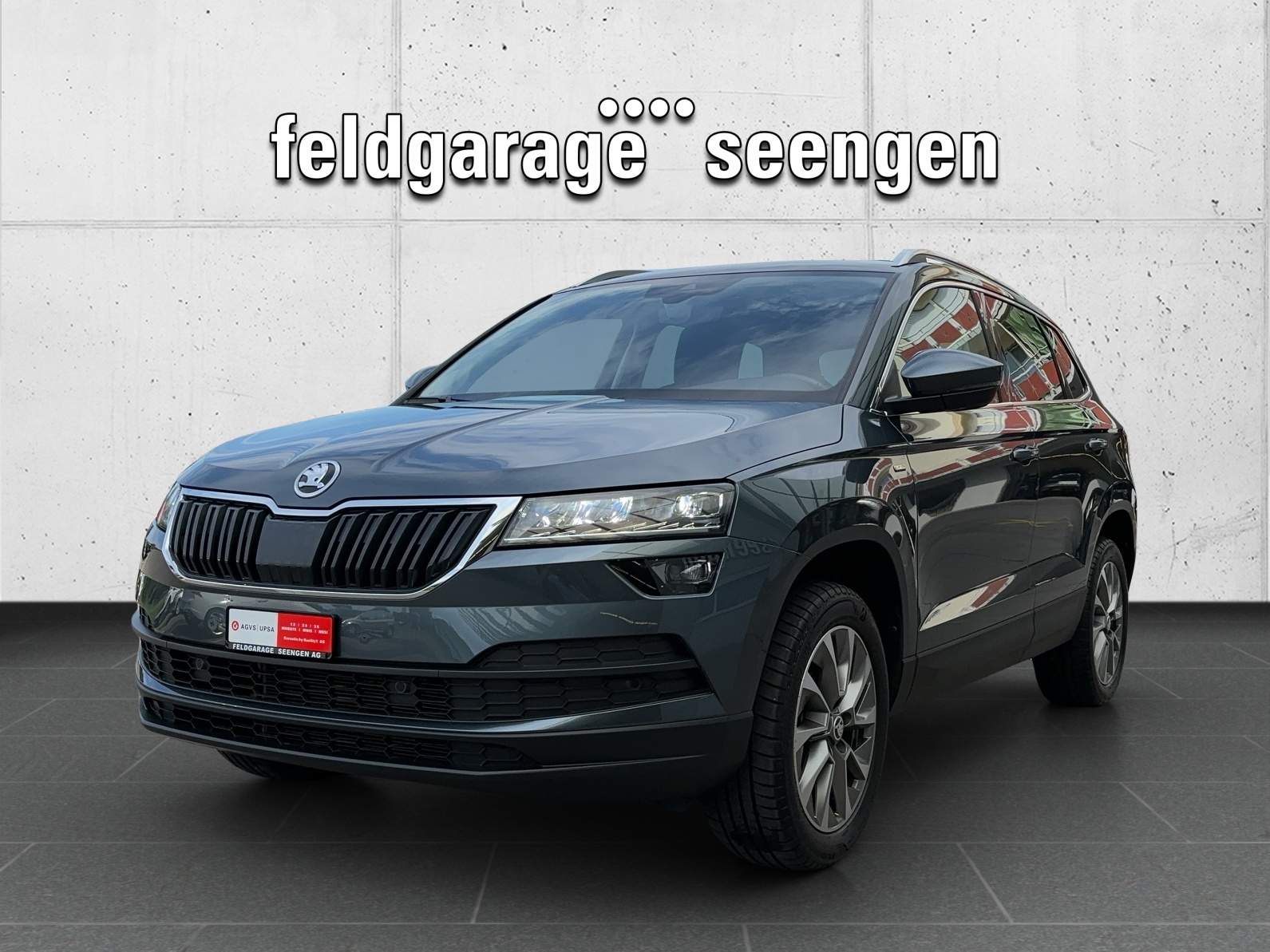 SKODA Karoq 1.5 TSI ACT Clever DSG mit AHK & Panorama-Schiebedach