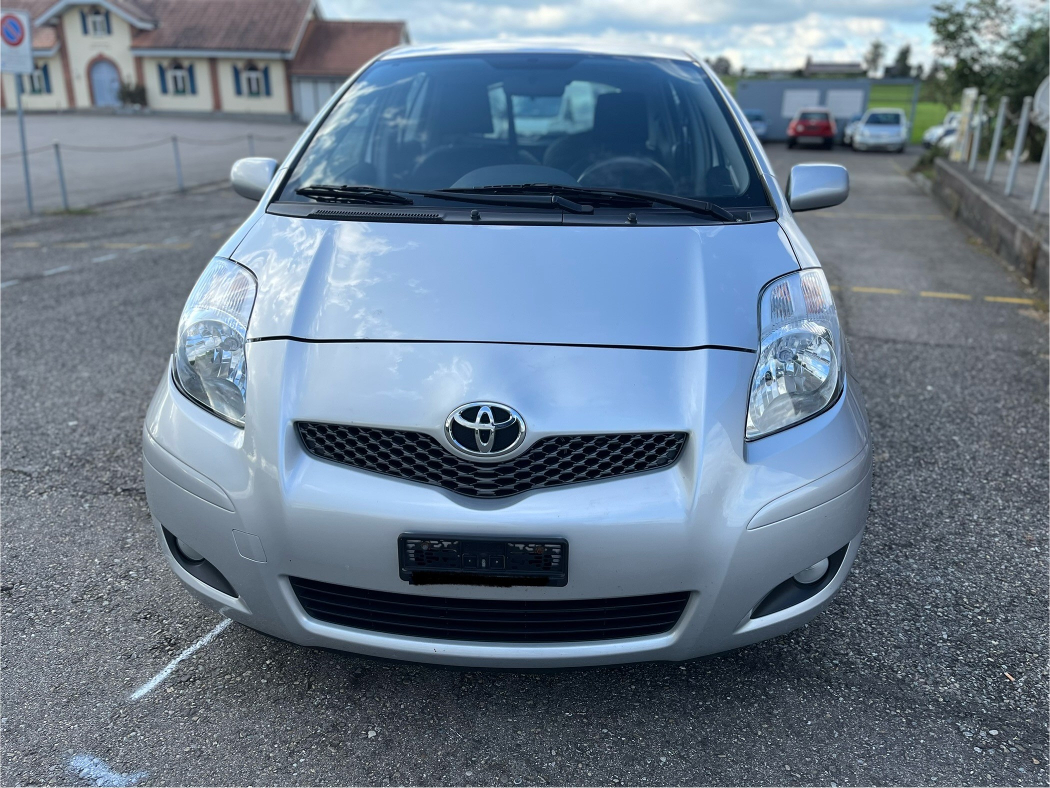 TOYOTA Yaris 1.33 Linea Luna