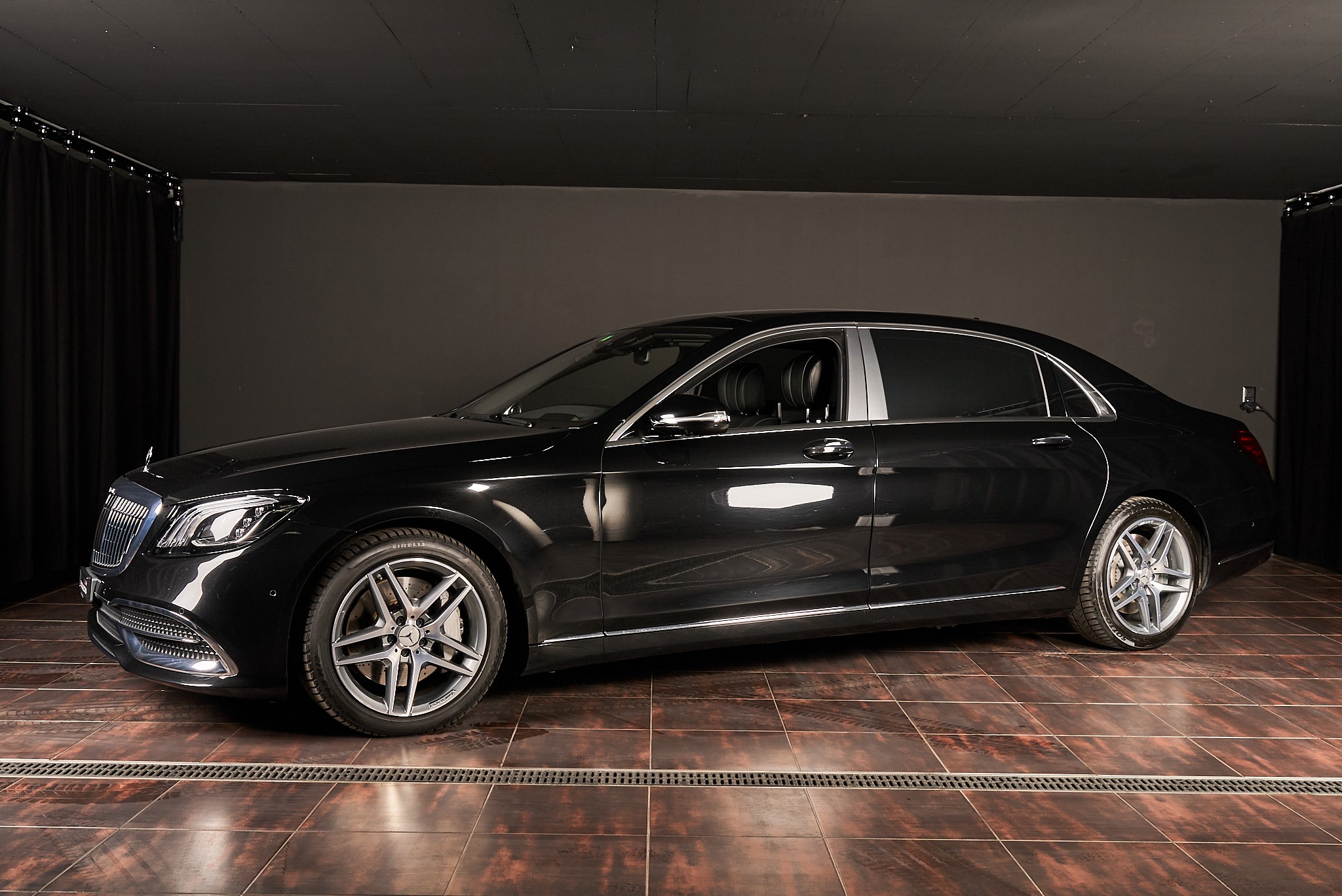 MERCEDES-BENZ S 560 Maybach 4Matic 9G-Tronic