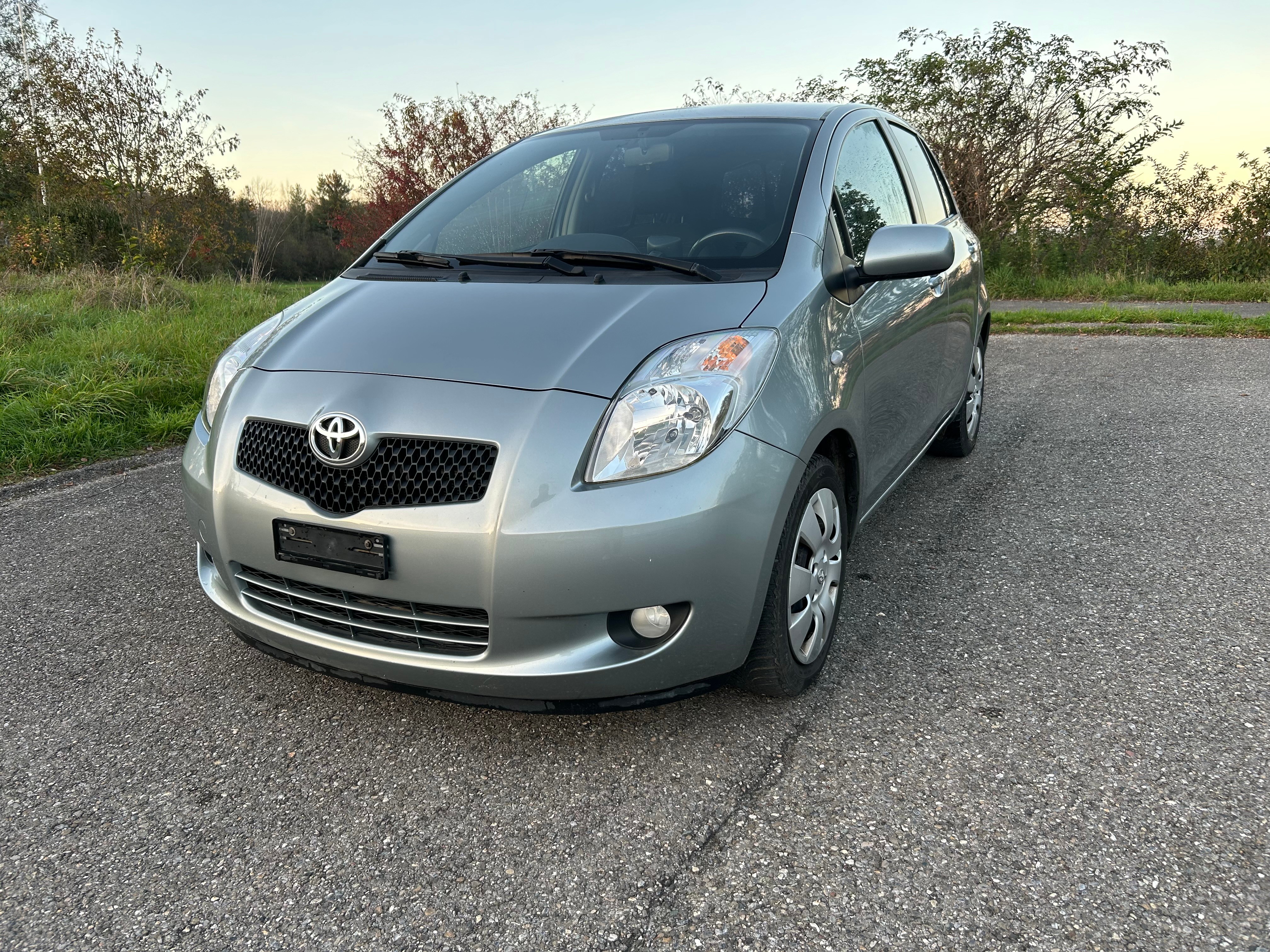 TOYOTA Yaris 1.3 Linea Luna