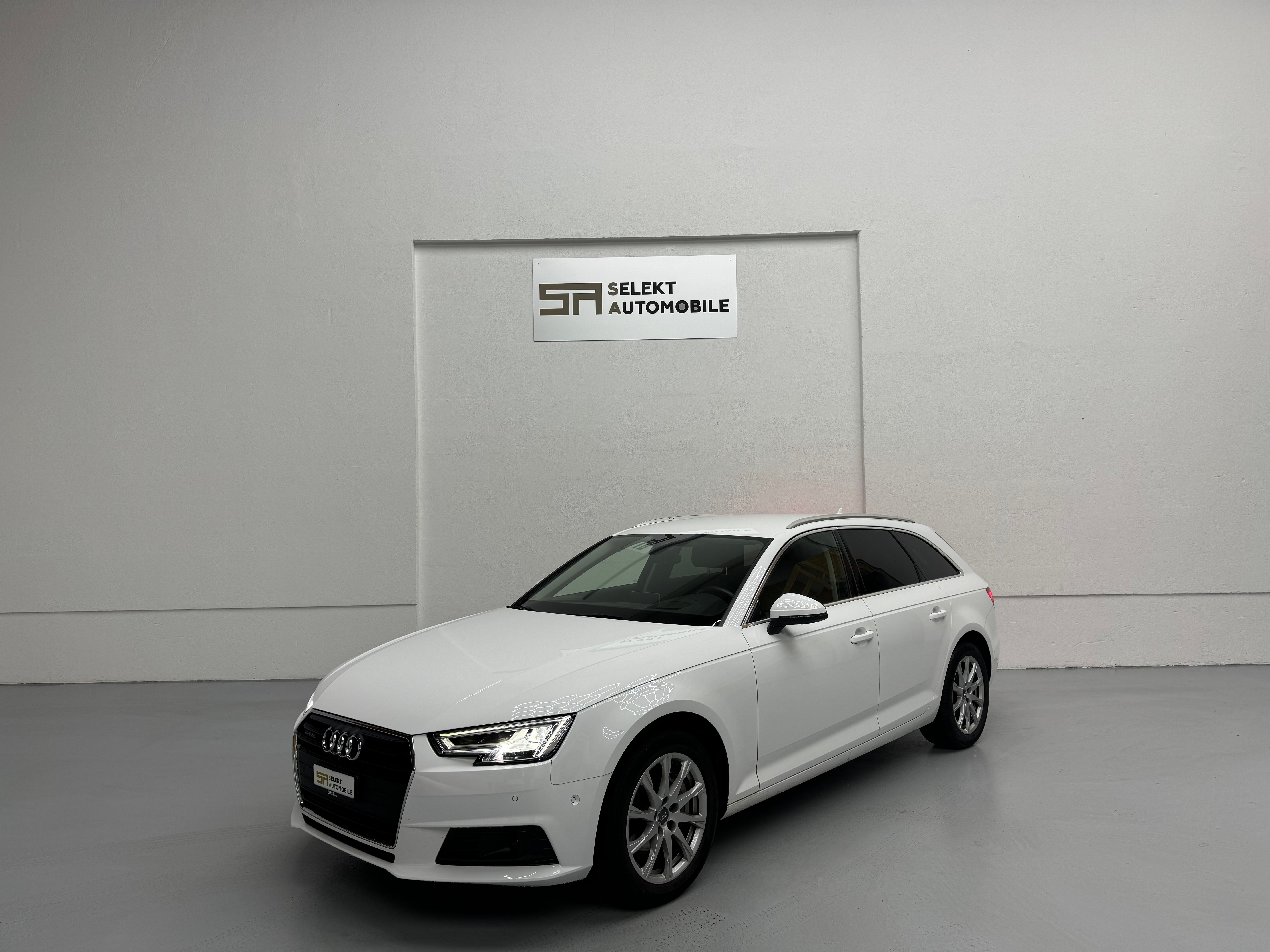 AUDI A4 Avant 2.0 TDI quattro S-tronic