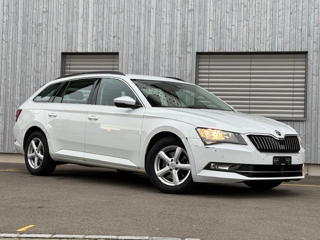 SKODA Superb Combi 2.0 TDi Ambition DSG