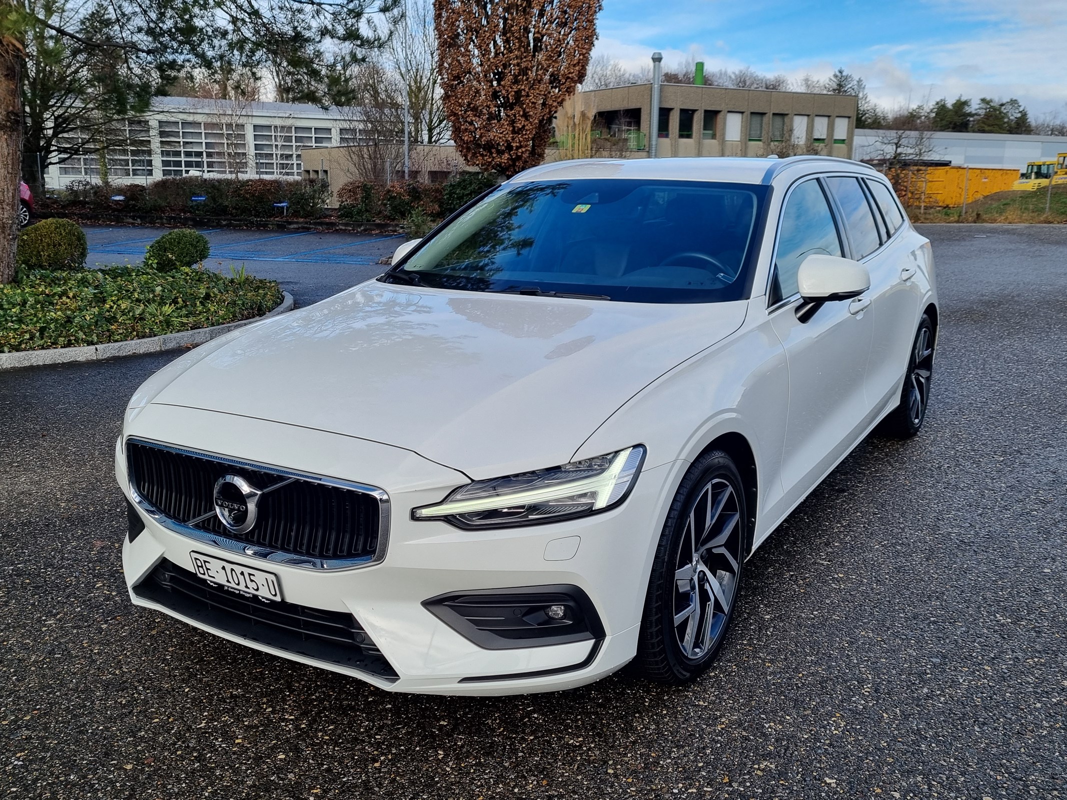 VOLVO V60 T6 AWD Momentum Geartronic