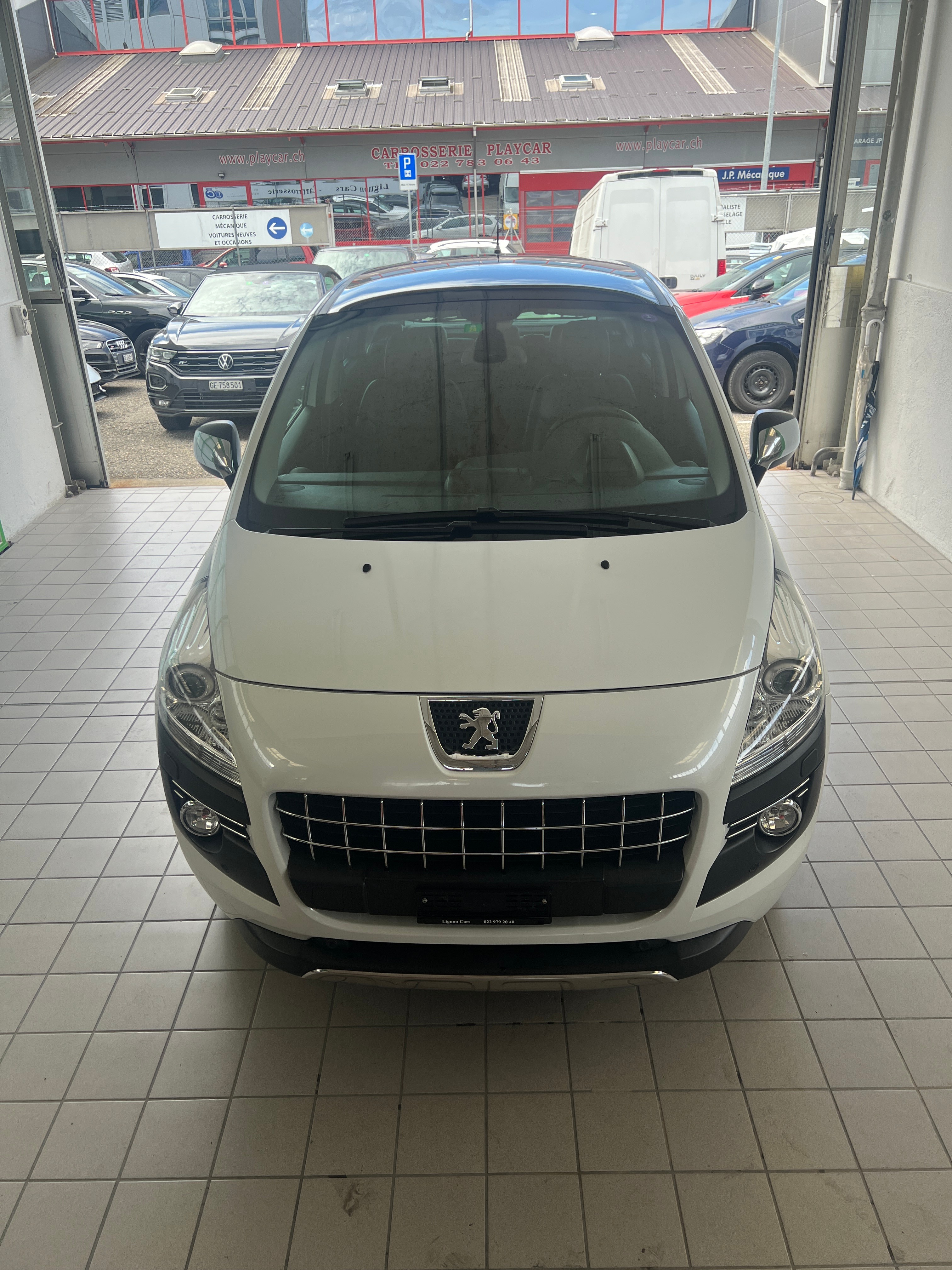 PEUGEOT 3008 1.6 16V T Platinum Tiptronic