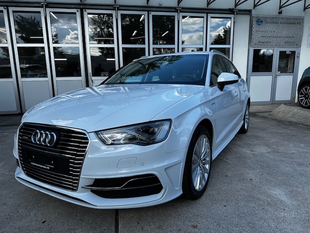 AUDI A3 Sportback 1.4 e-tron Attraction