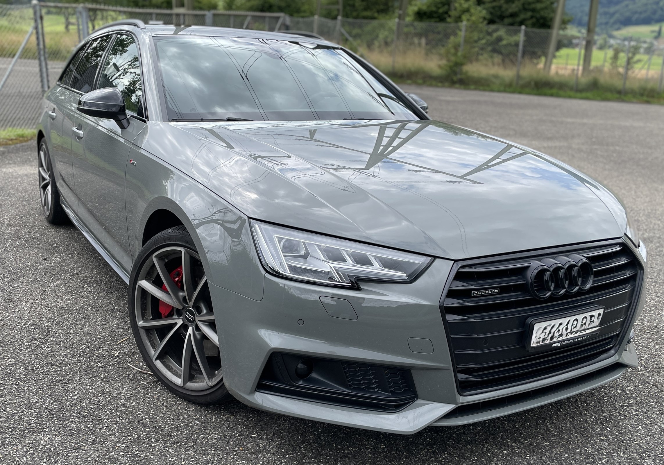 AUDI A4 Avant 2.0 TFSI Sport quattro S-tronic