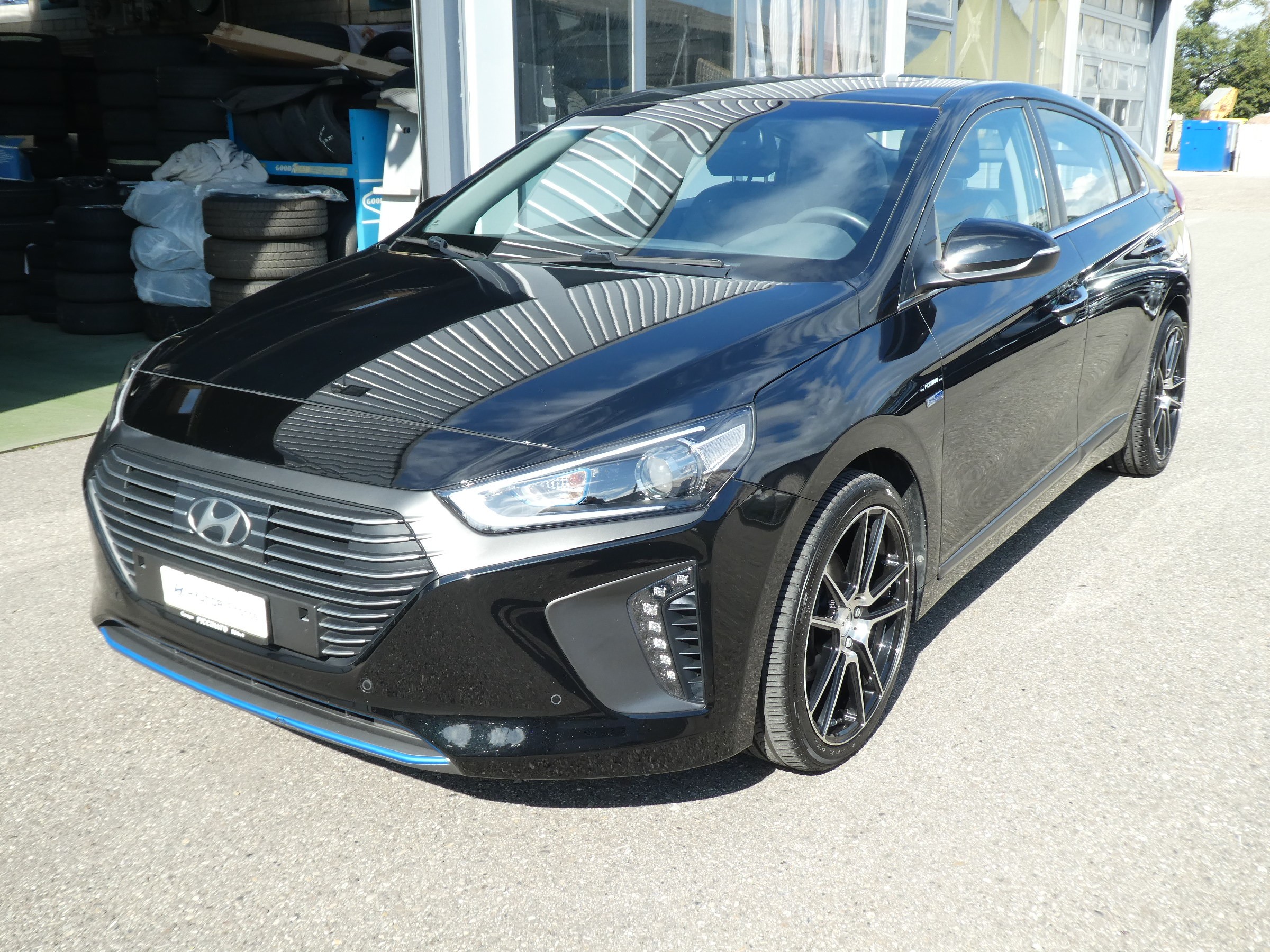 HYUNDAI Ioniq 1.6 GDi HEV Launch Plus DCT