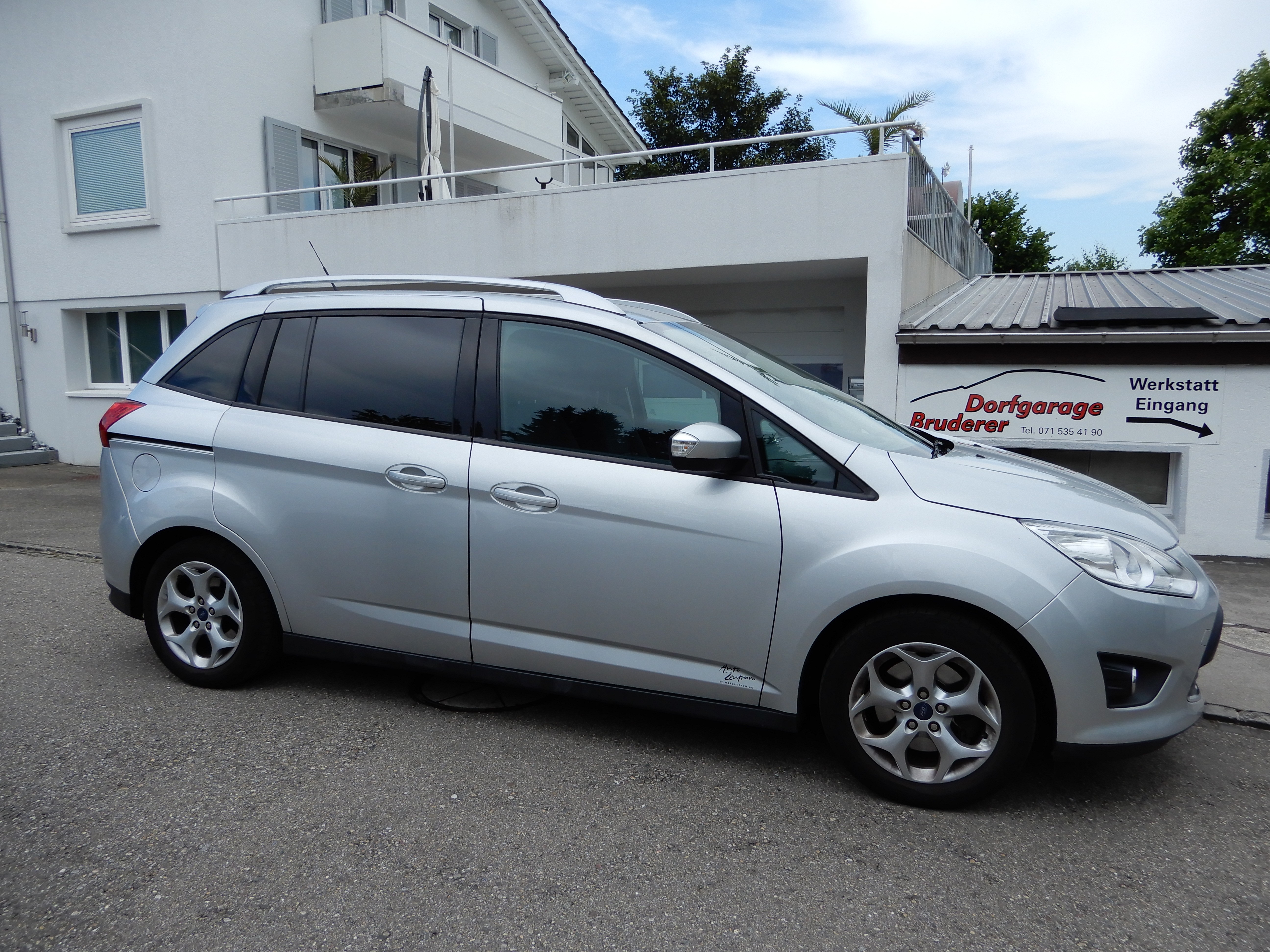 FORD Grand C-Max 1.6 Ti-VCT Carving