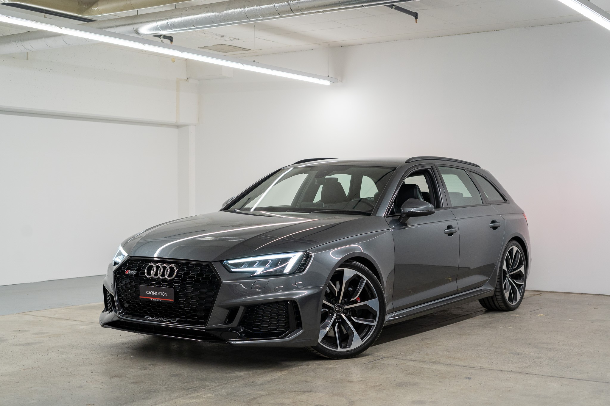 AUDI RS4 Avant 2.9 V6 TFSI quattro T-Tronic