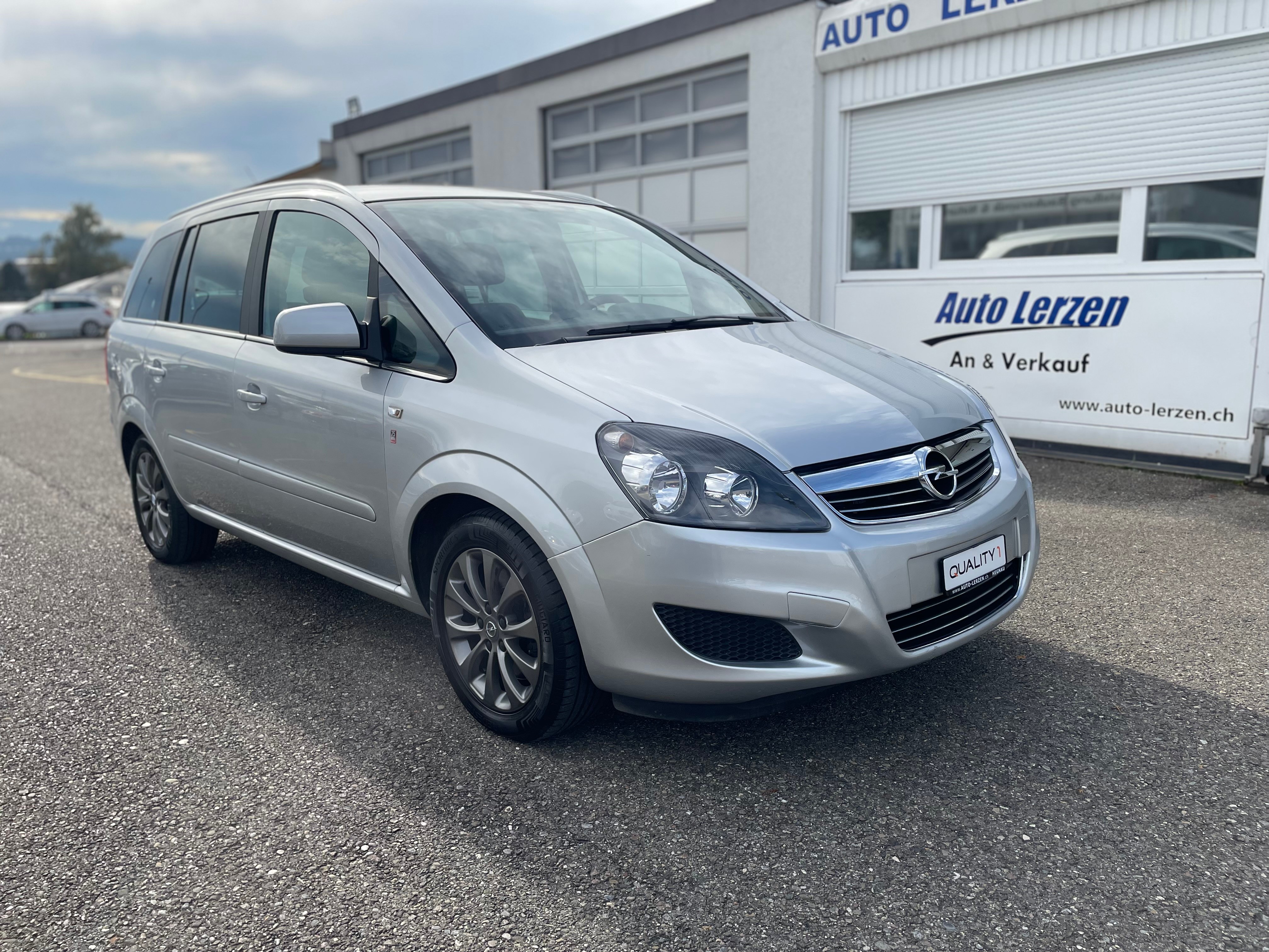 OPEL Zafira 2.2i 16V Enjoy Automatic 7 Sitzplätze