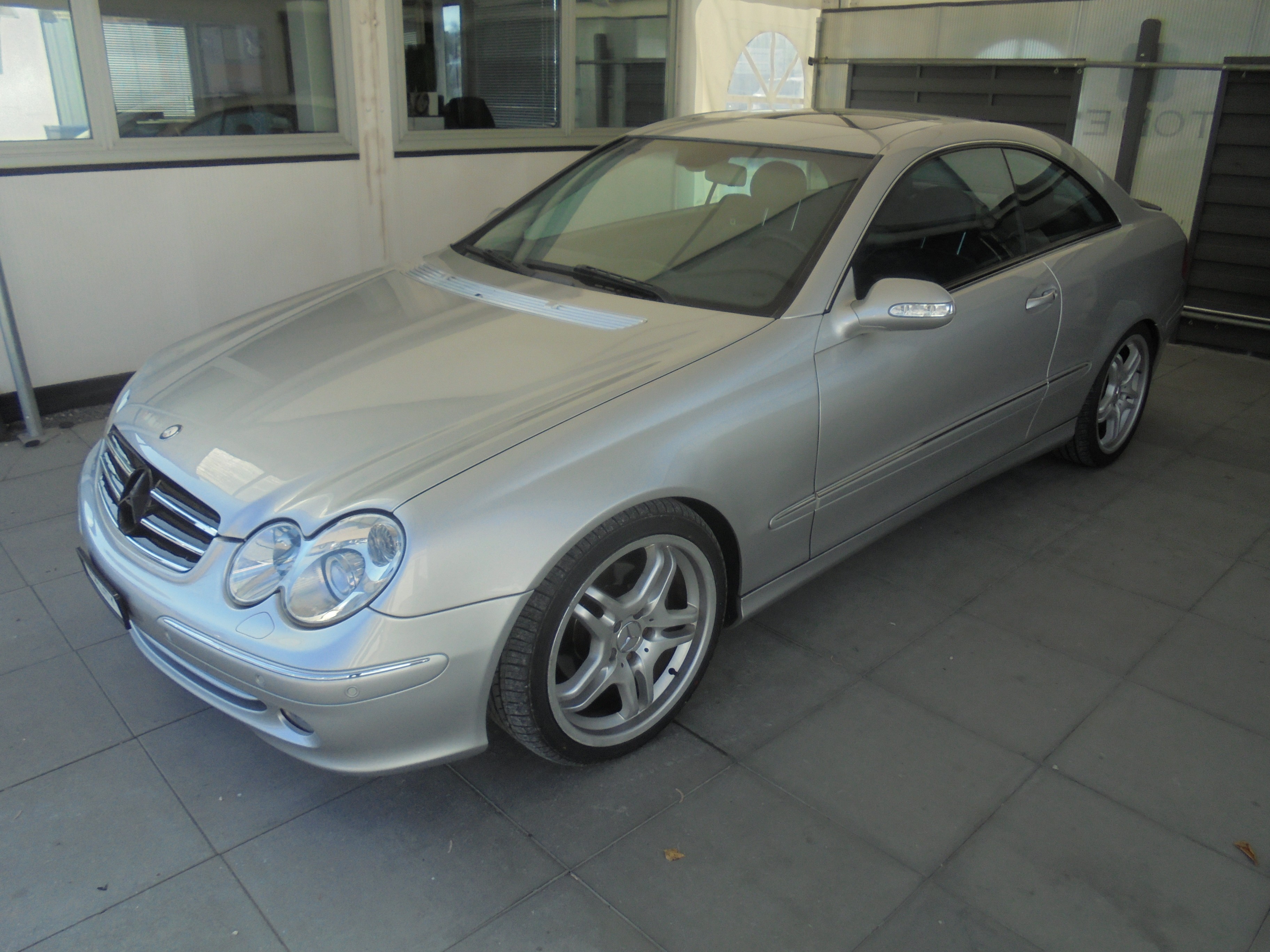 MERCEDES-BENZ CLK 320 Avantgarde Automatic