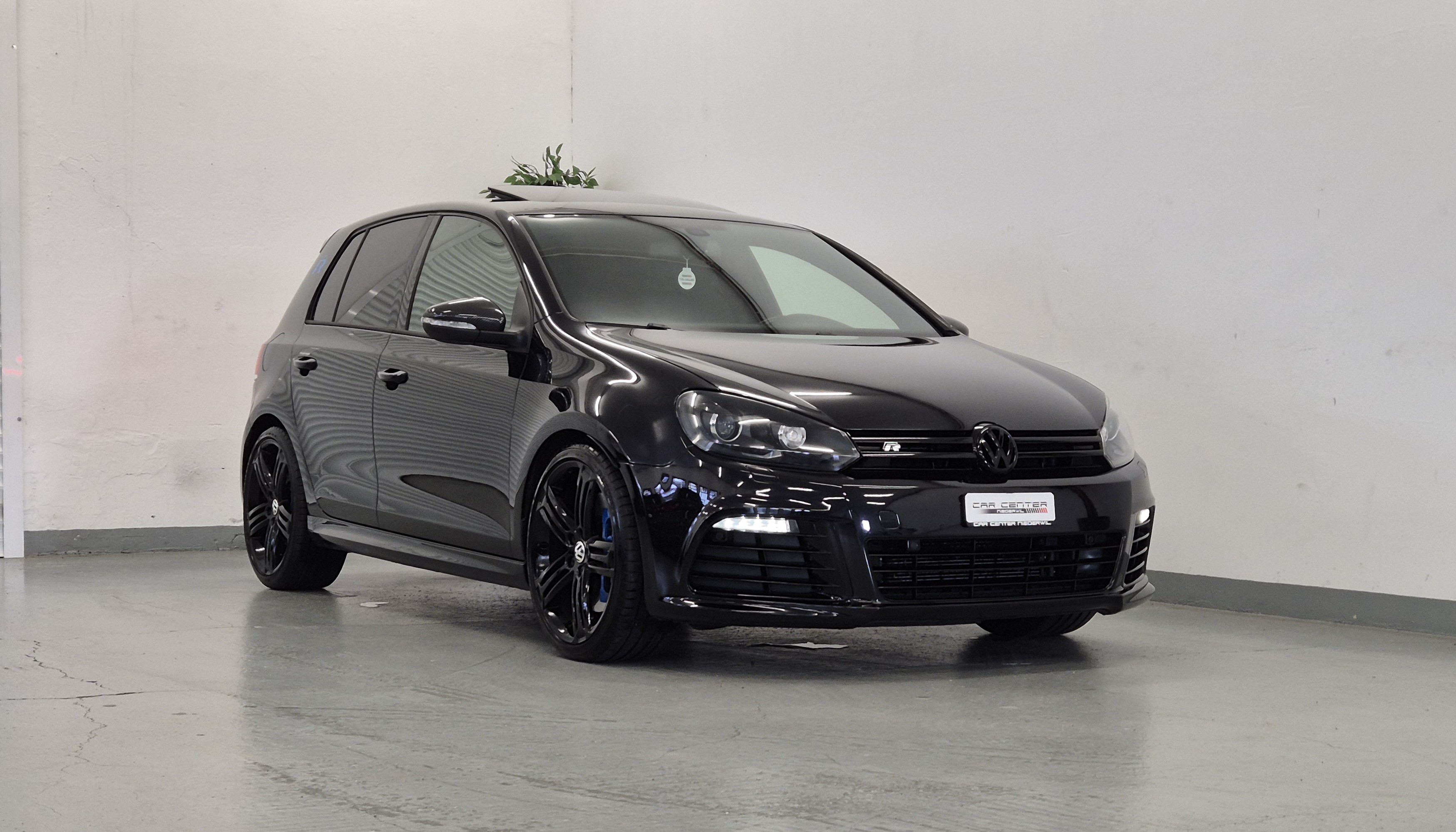 VW Golf 2.0 TSI R 4Motion DSG DEEP BLACK