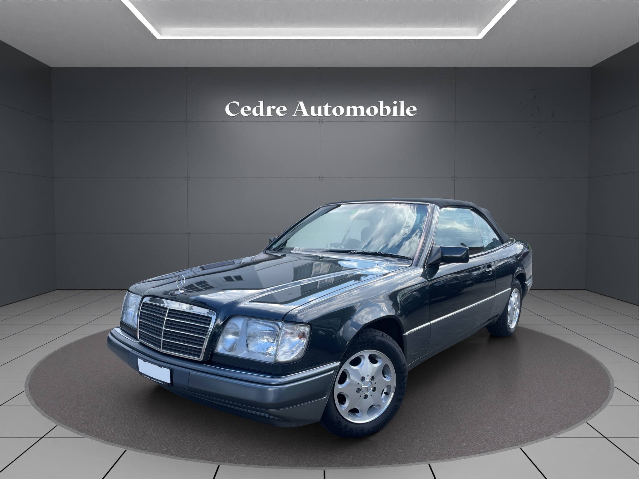 MERCEDES-BENZ E 200 Cabrio