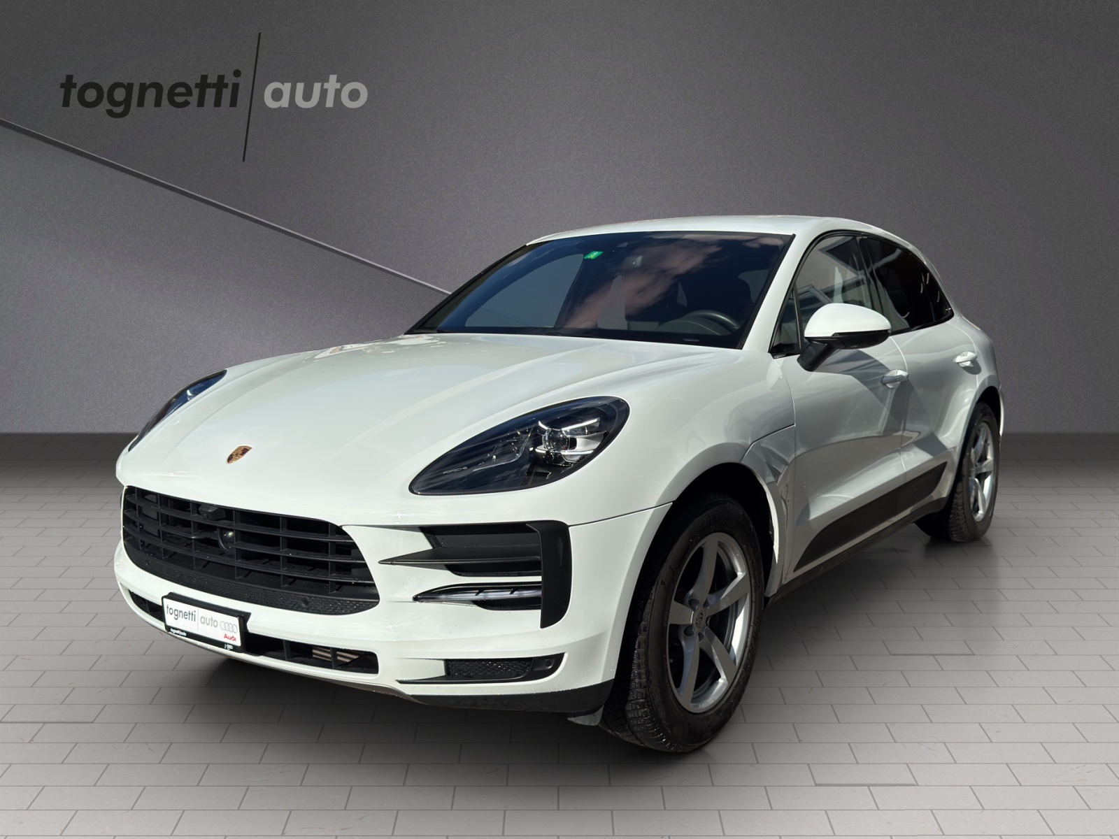 PORSCHE Macan PDK