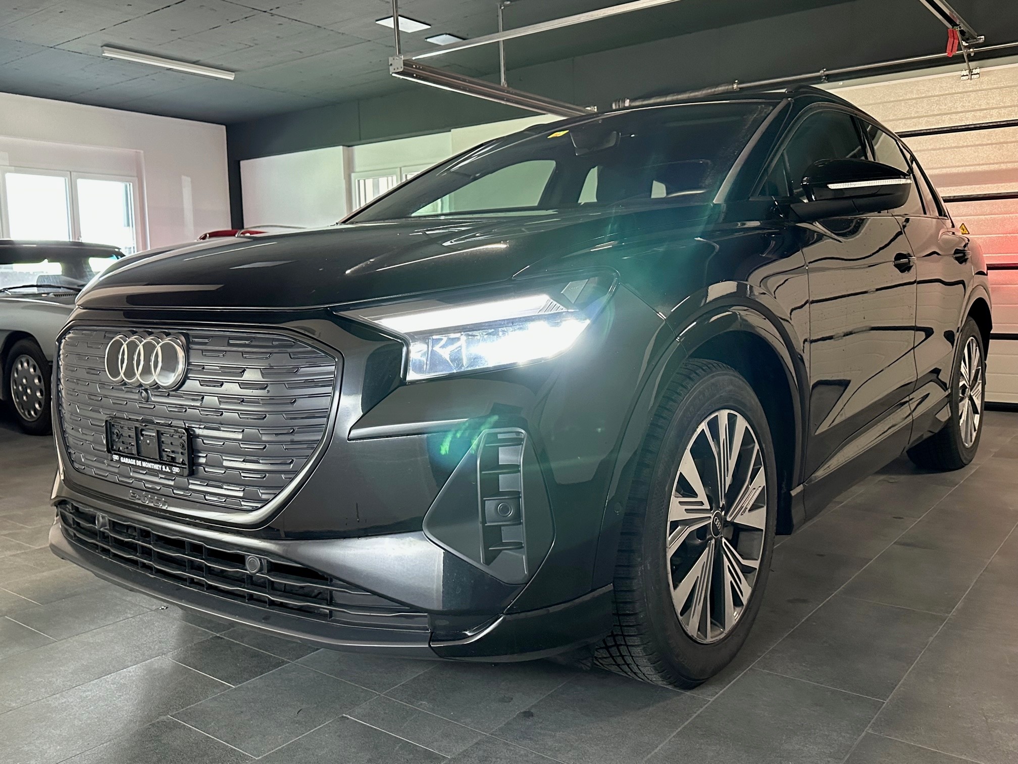 AUDI Q4 e-tron 45 quattro