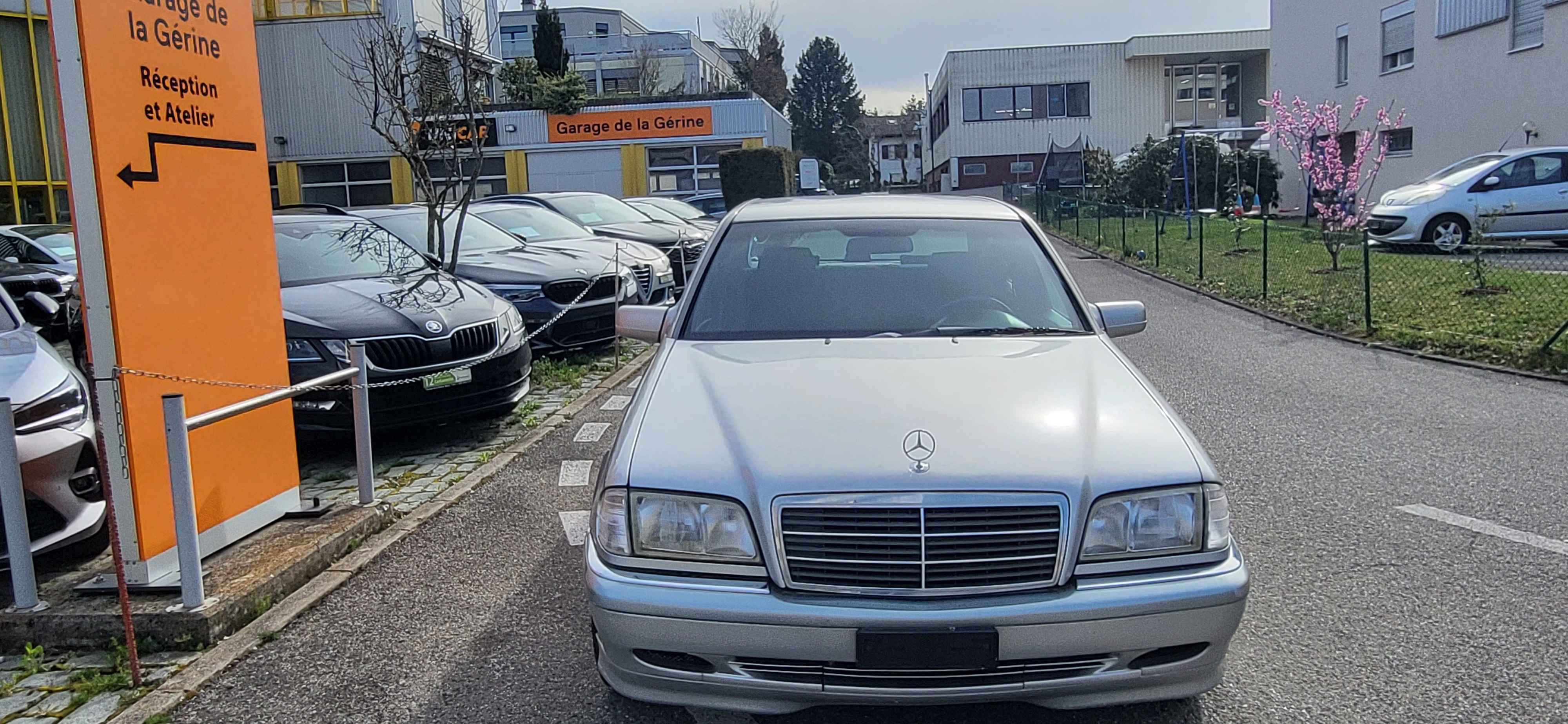 MERCEDES-BENZ C 240 Elégance