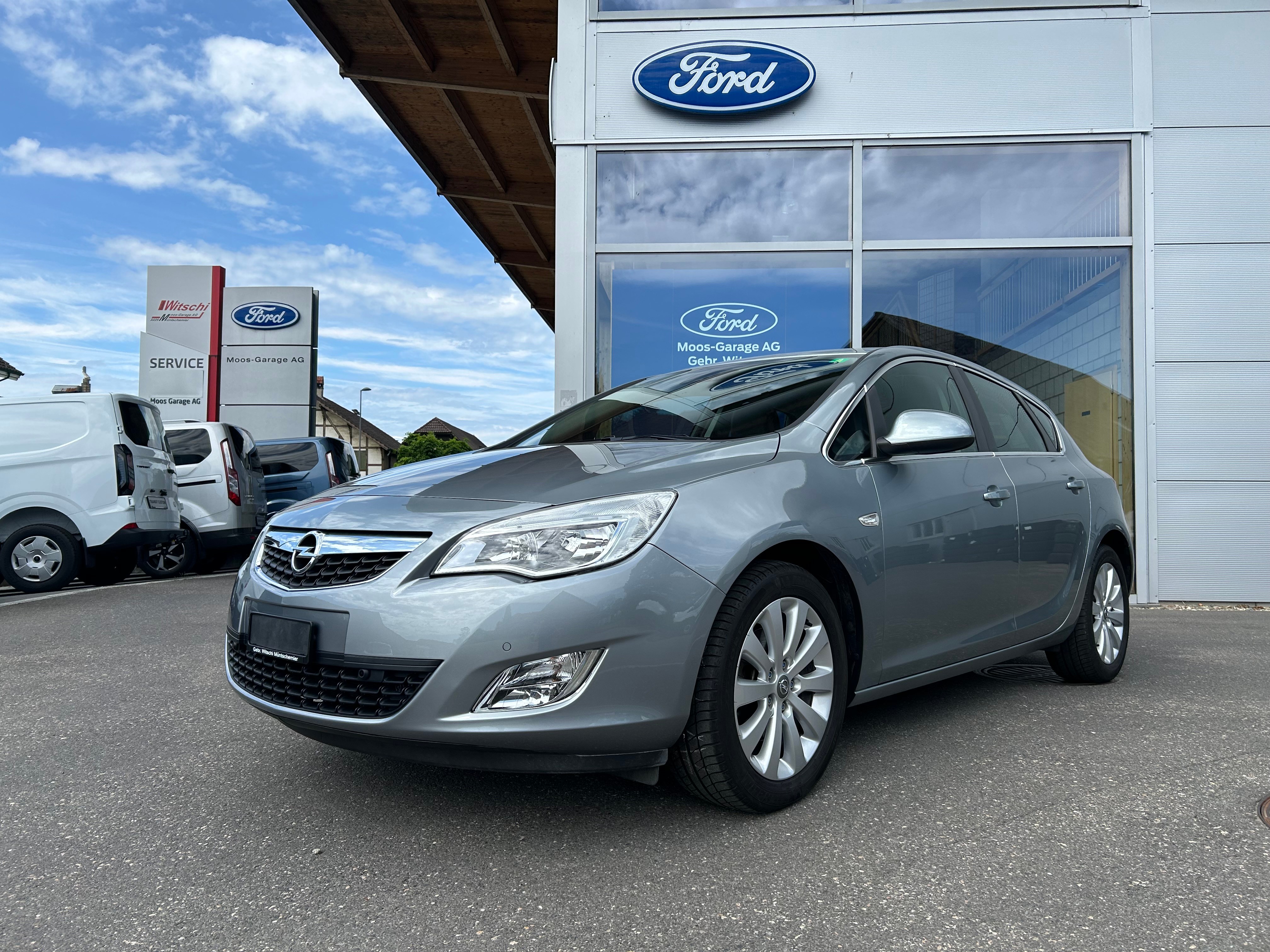 OPEL Astra 1.6i 16V Turbo Enjoy Automatic