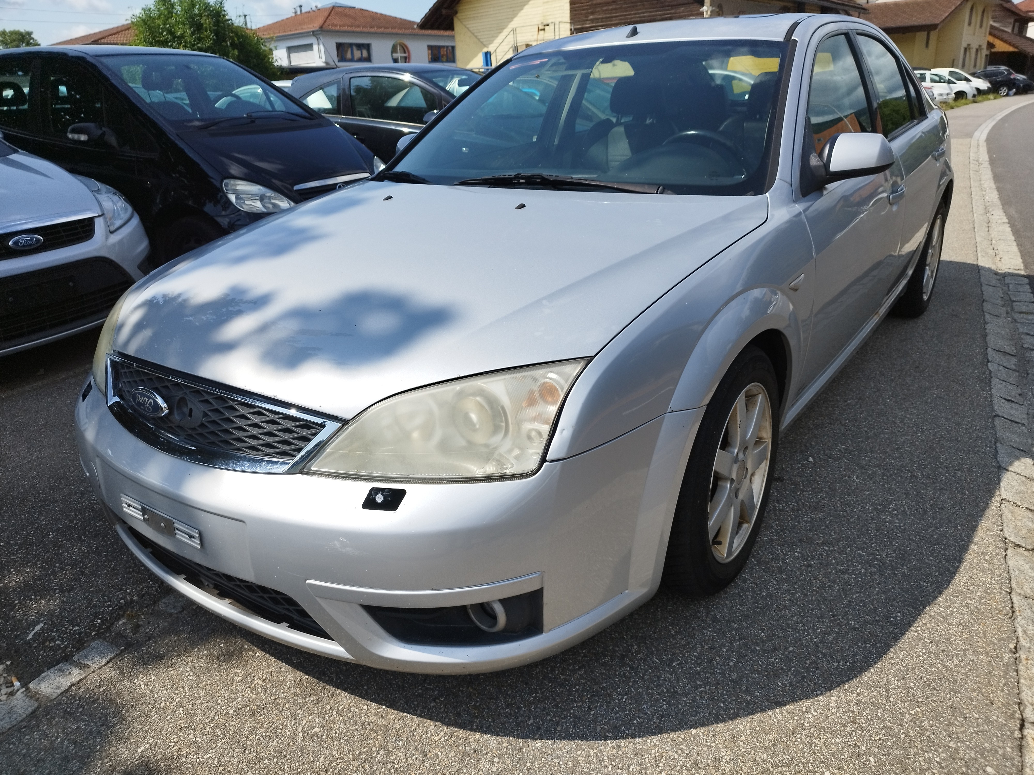 FORD Mondeo 3.0i V6 ST220