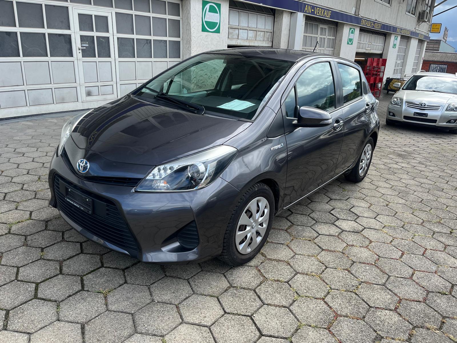 TOYOTA Yaris 1.5 VVT-i Hybrid Luna CVT