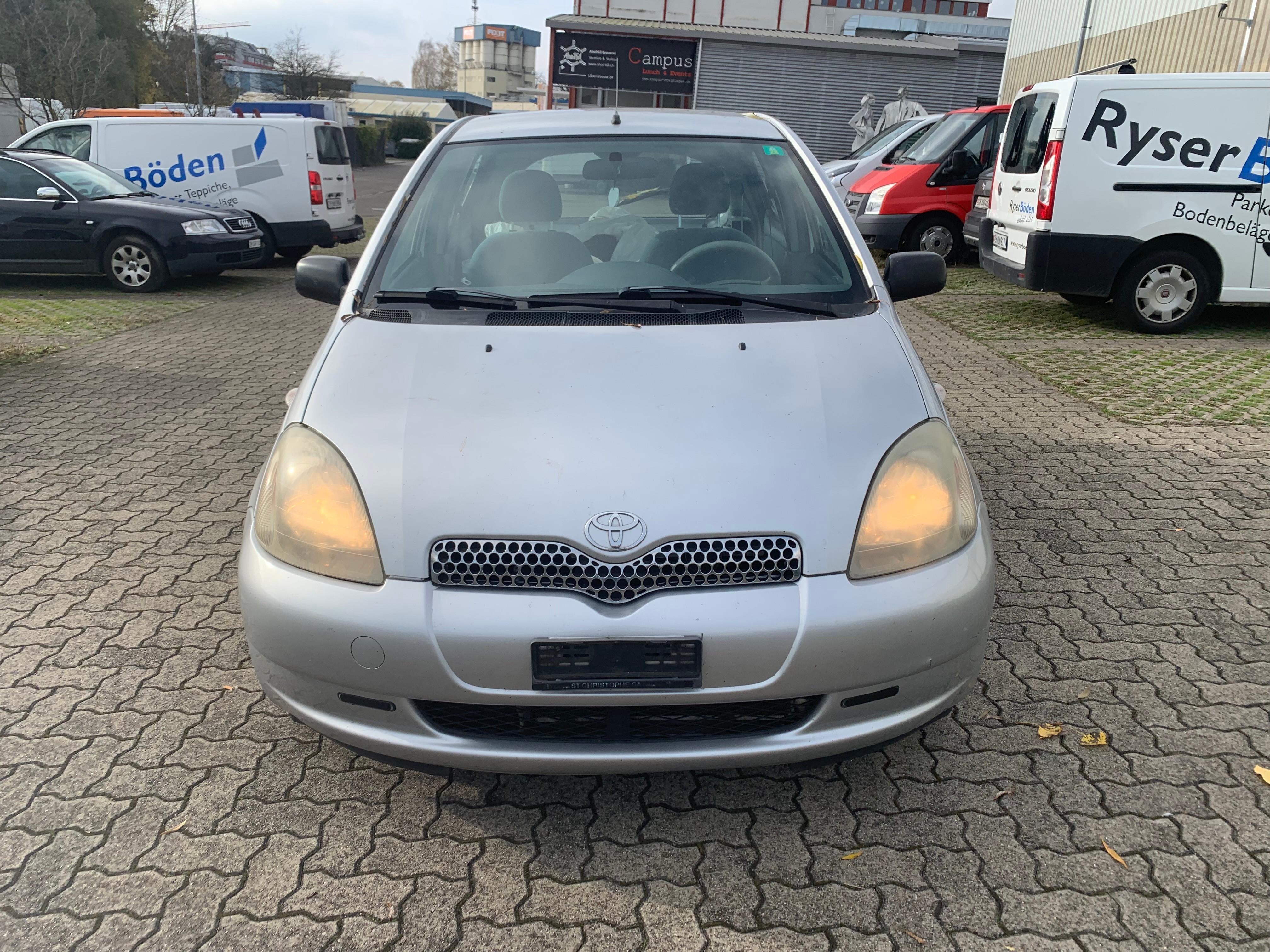 TOYOTA Yaris 1.3 Linea Luna