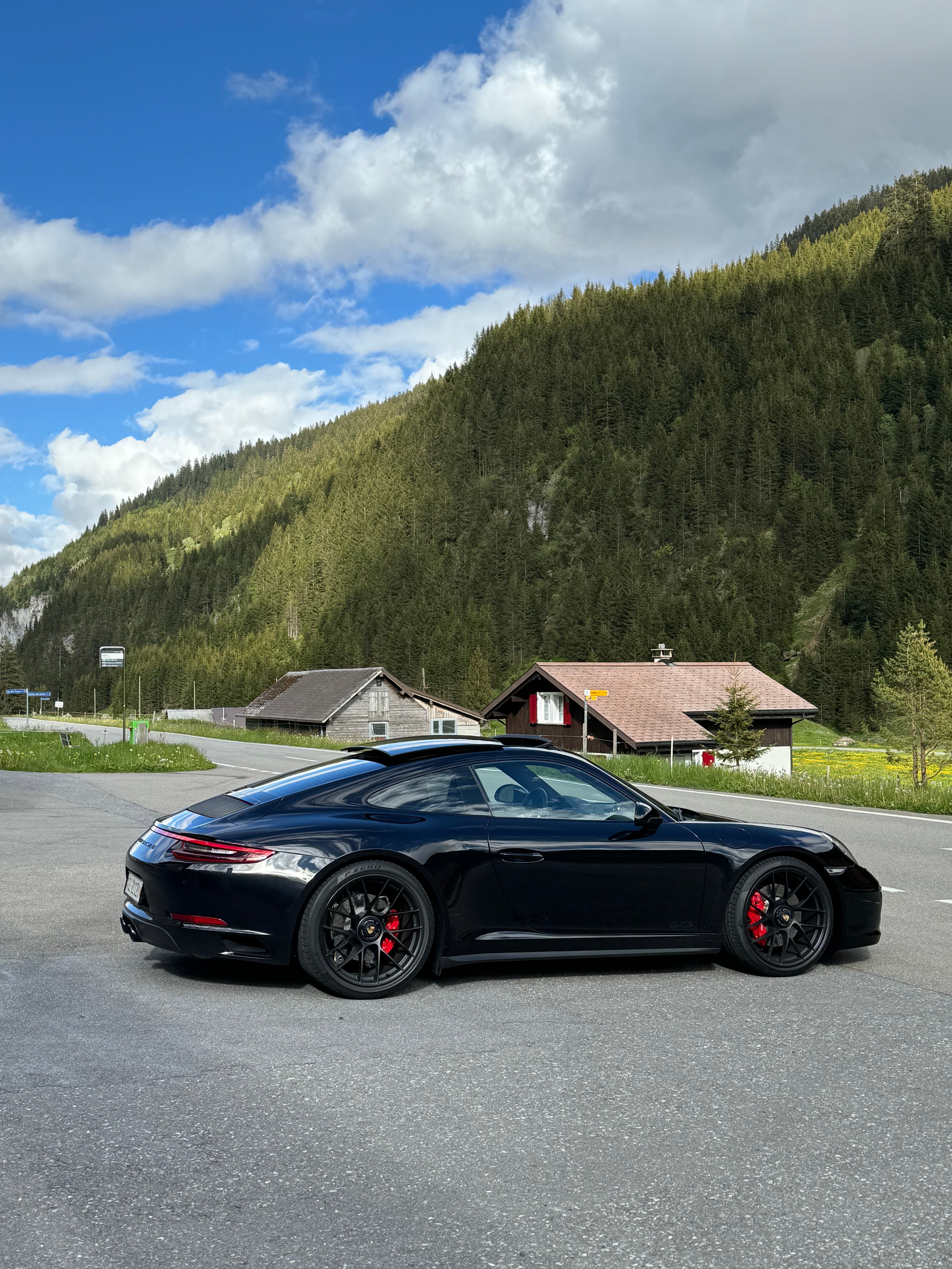 PORSCHE 911 Carrera 4 GTS PDK